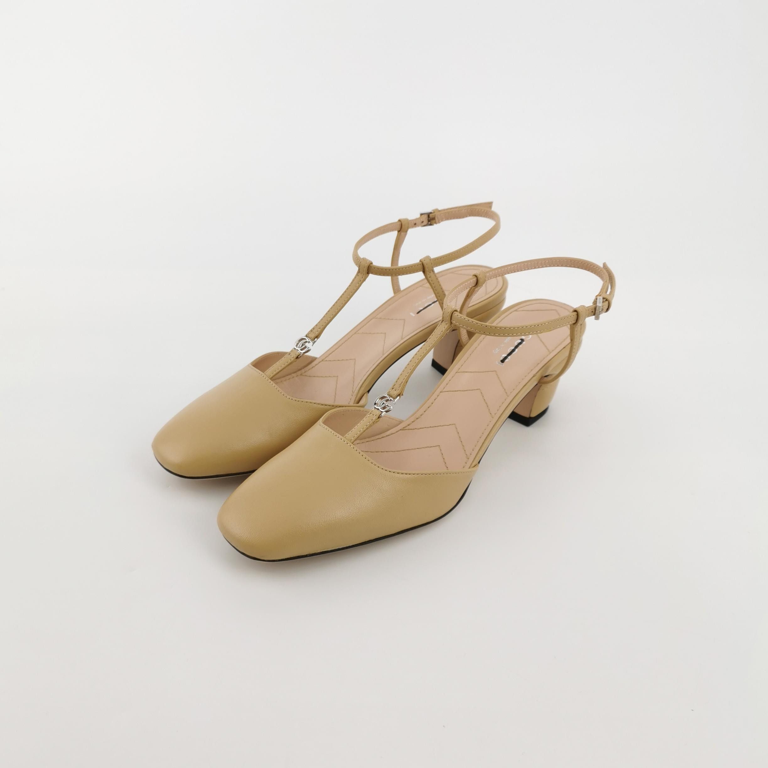 Gucci Gucci Women 6-5 Heels Size US 6.5 / IT 36.5 - 2 Thumbnail