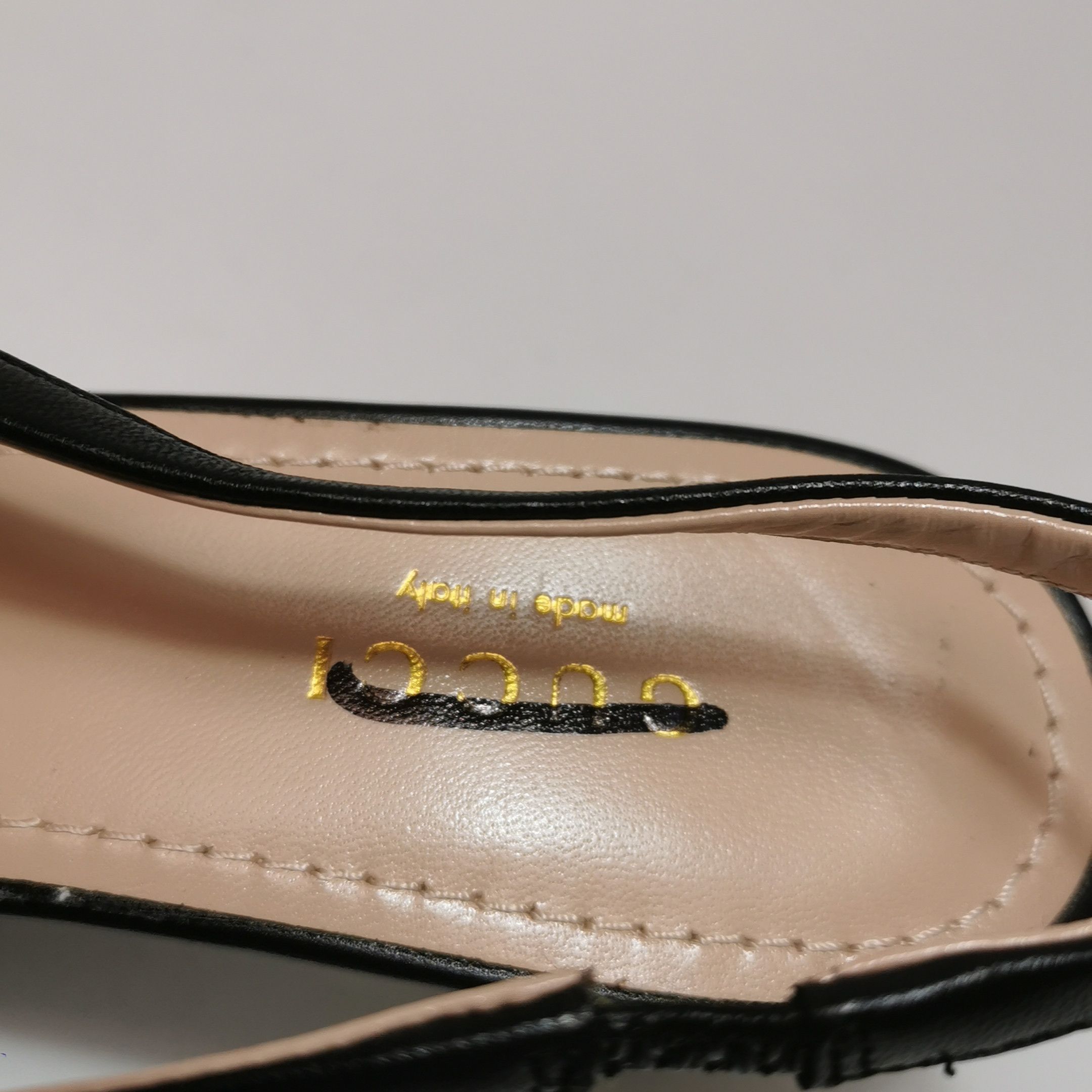 Gucci Gucci Women 6-5 Flats Size US 6.5 / IT 36.5 - 12 Thumbnail