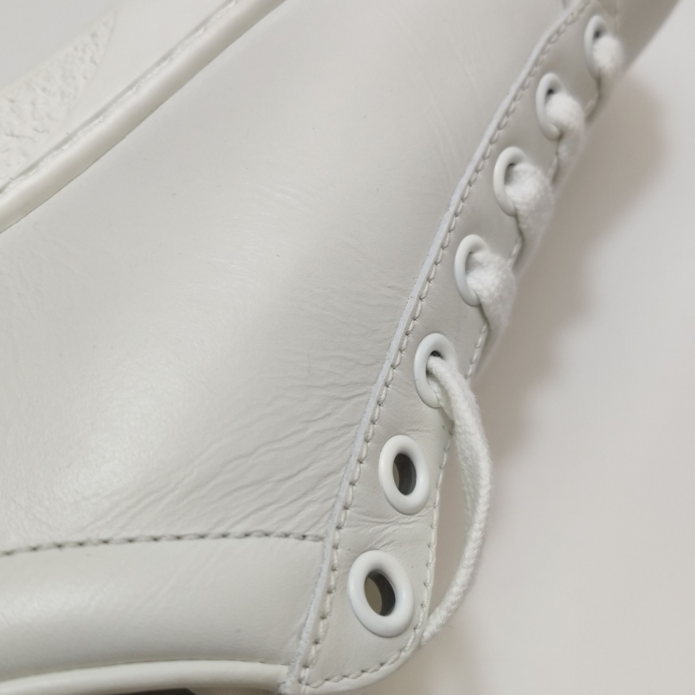 Gucci Gucci Women 5 Lowtop Sneakers Size US 5 / IT 35 - 9 Thumbnail
