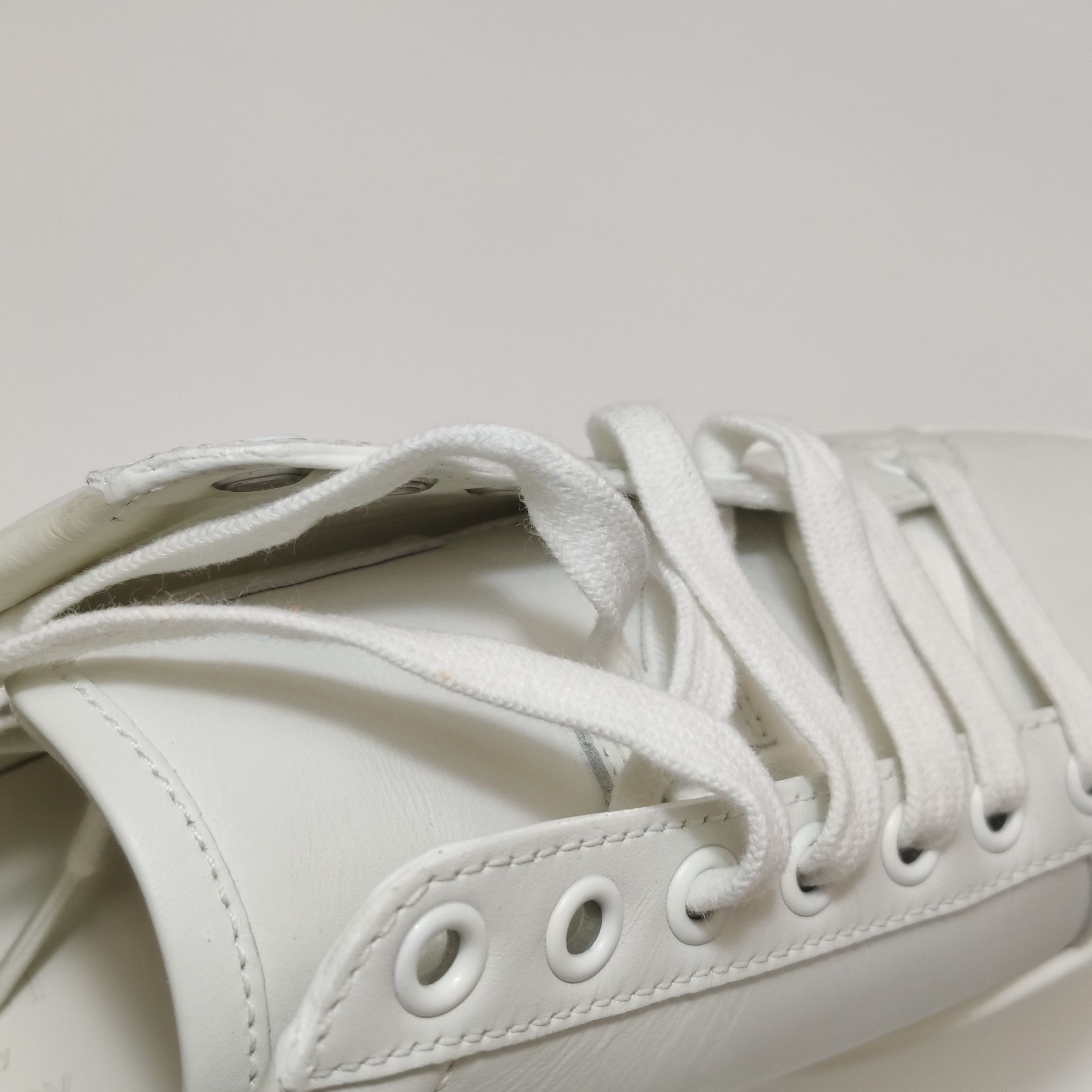 Gucci Gucci Women 5 Lowtop Sneakers Size US 5 / IT 35 - 7 Thumbnail