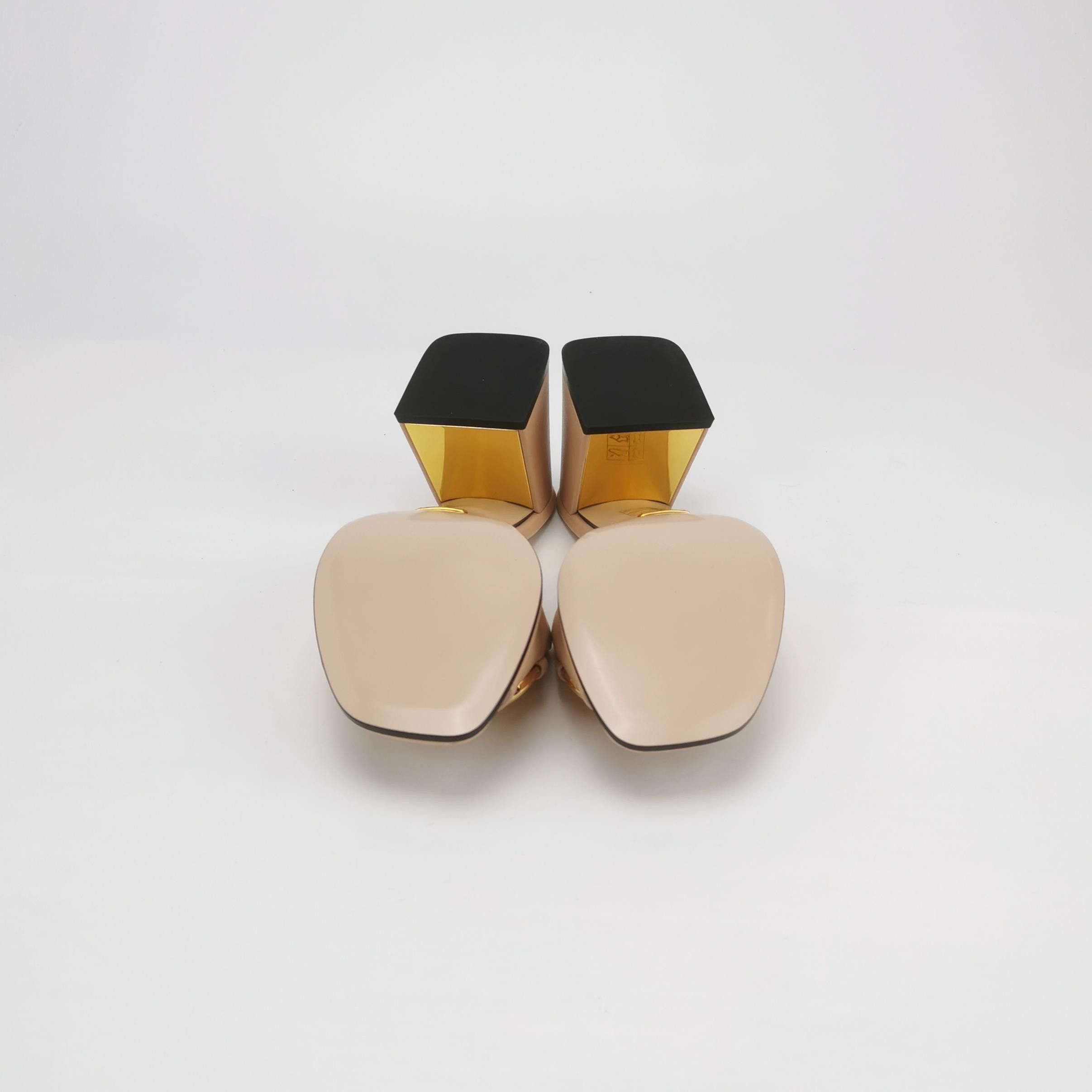 Gucci Gucci Women 6 Sandals Size US 6 / IT 36 - 5 Thumbnail