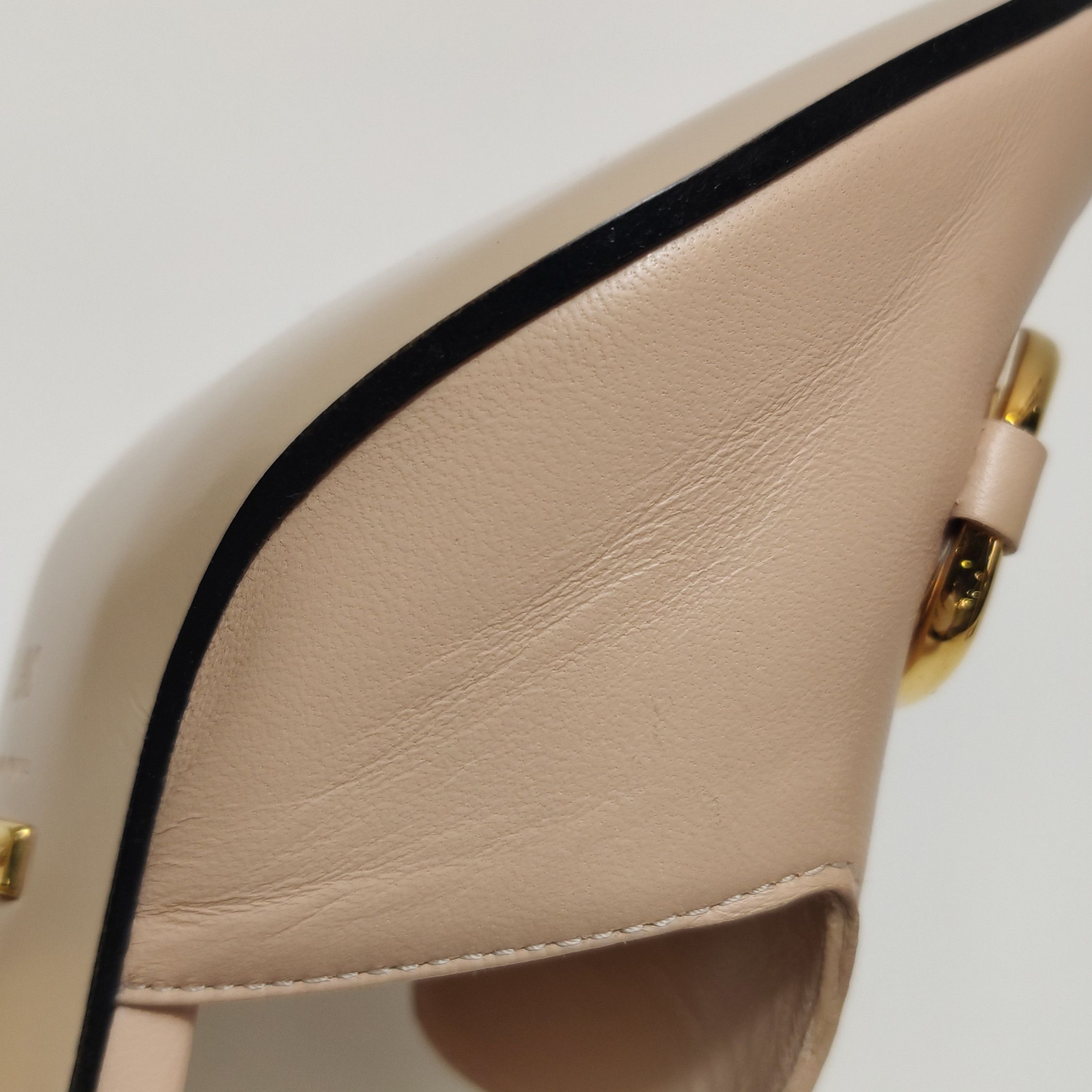 Gucci Gucci Women 6 Sandals Size US 6 / IT 36 - 11 Thumbnail