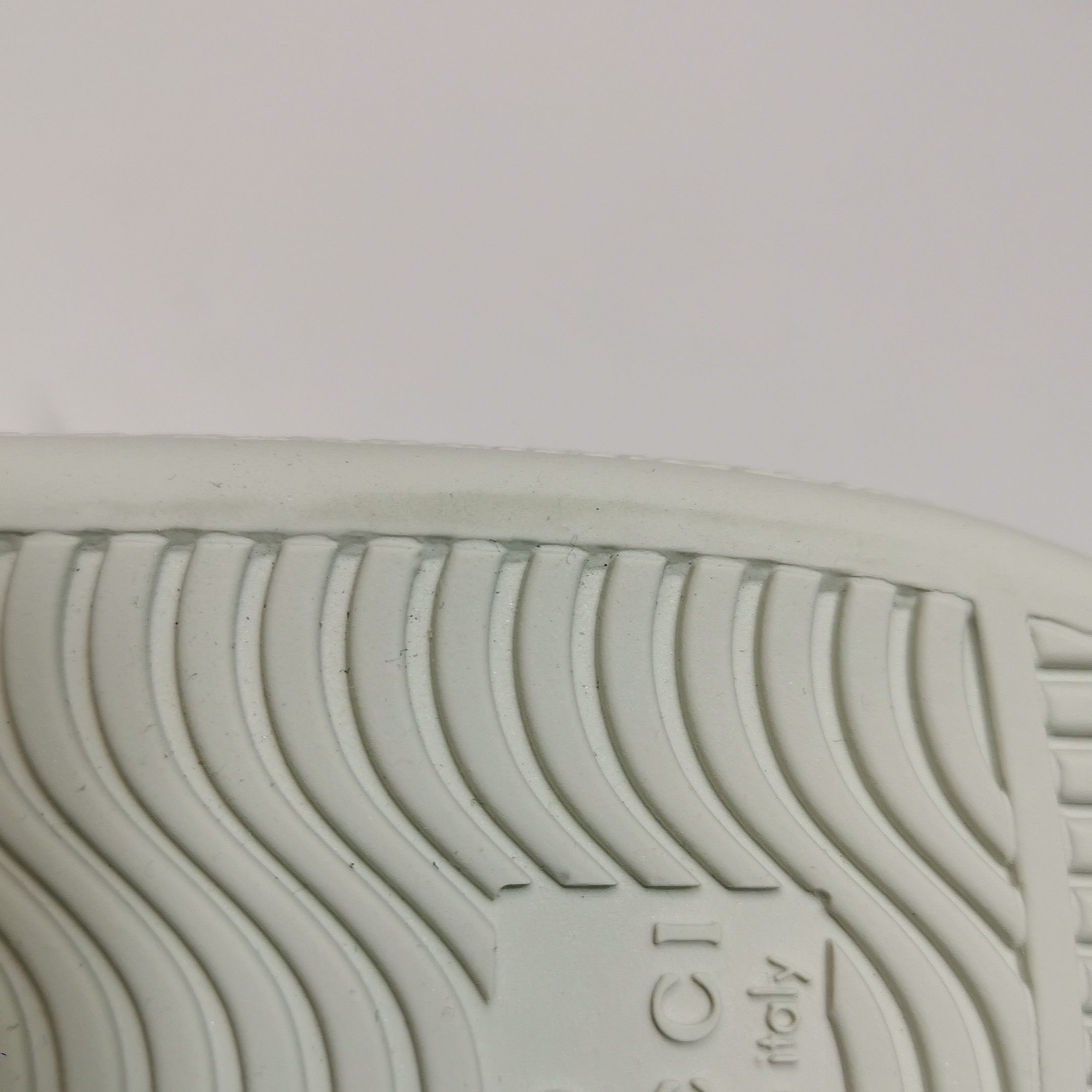Gucci Gucci Women 8 Lowtop Sneakers Size US 8 / IT 38 - 8 Thumbnail