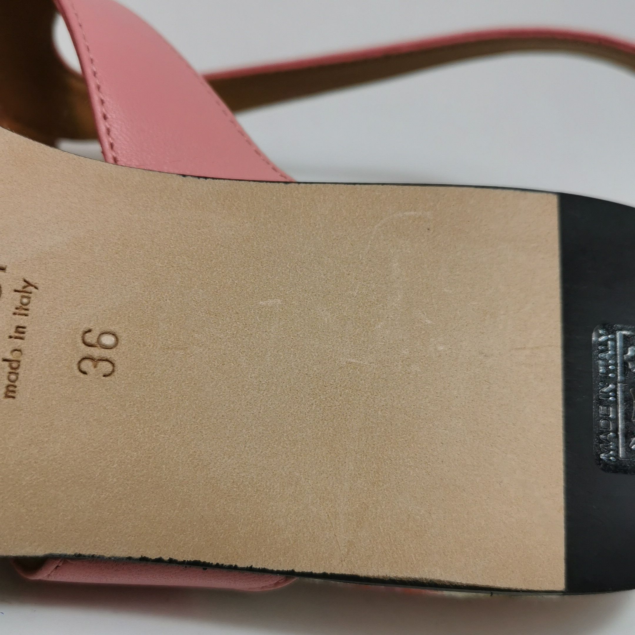 Gucci Gucci Women 6 Sandals Size US 6 / IT 36 - 8 Thumbnail