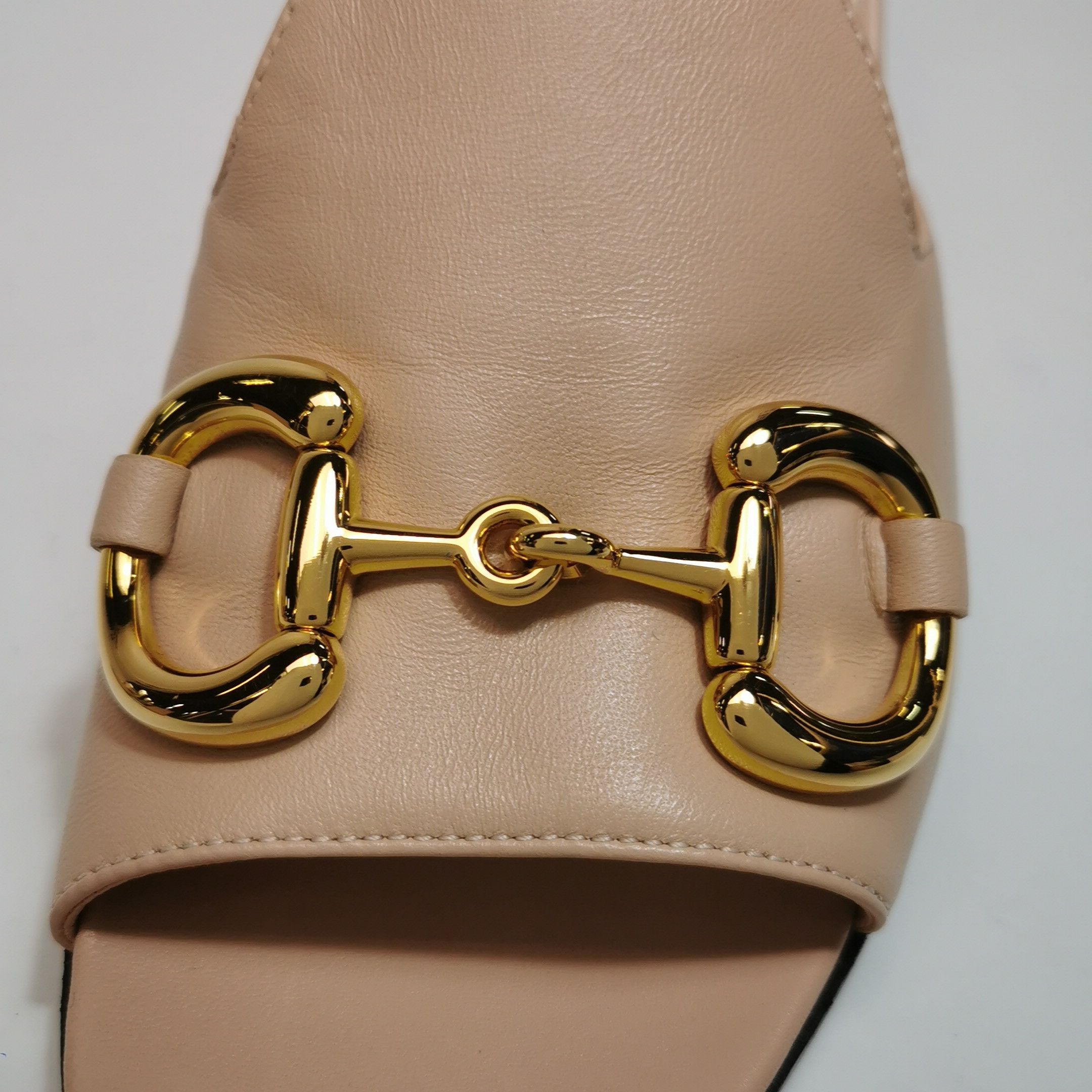 Gucci Gucci Women 6 Sandals Size US 6 / IT 36 - 10 Thumbnail