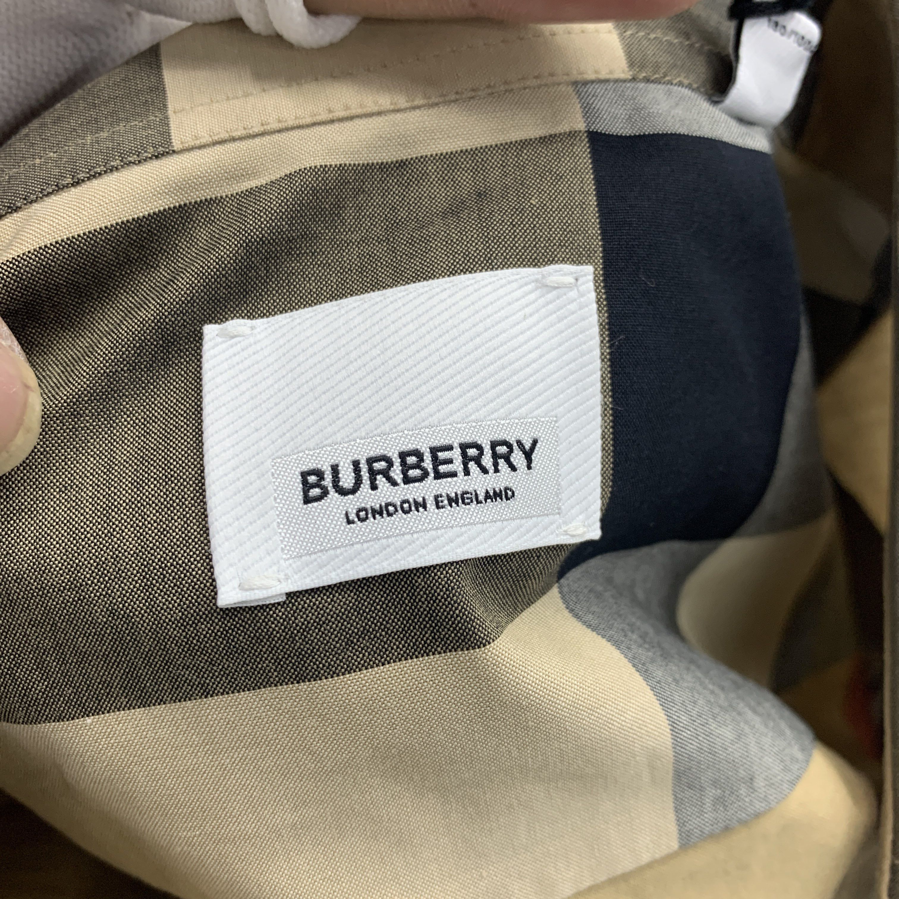 Burberry Burberry Archive Beige Check Button Up Shirt Size L Size US L / EU 52-54 / 3 - 3 Thumbnail