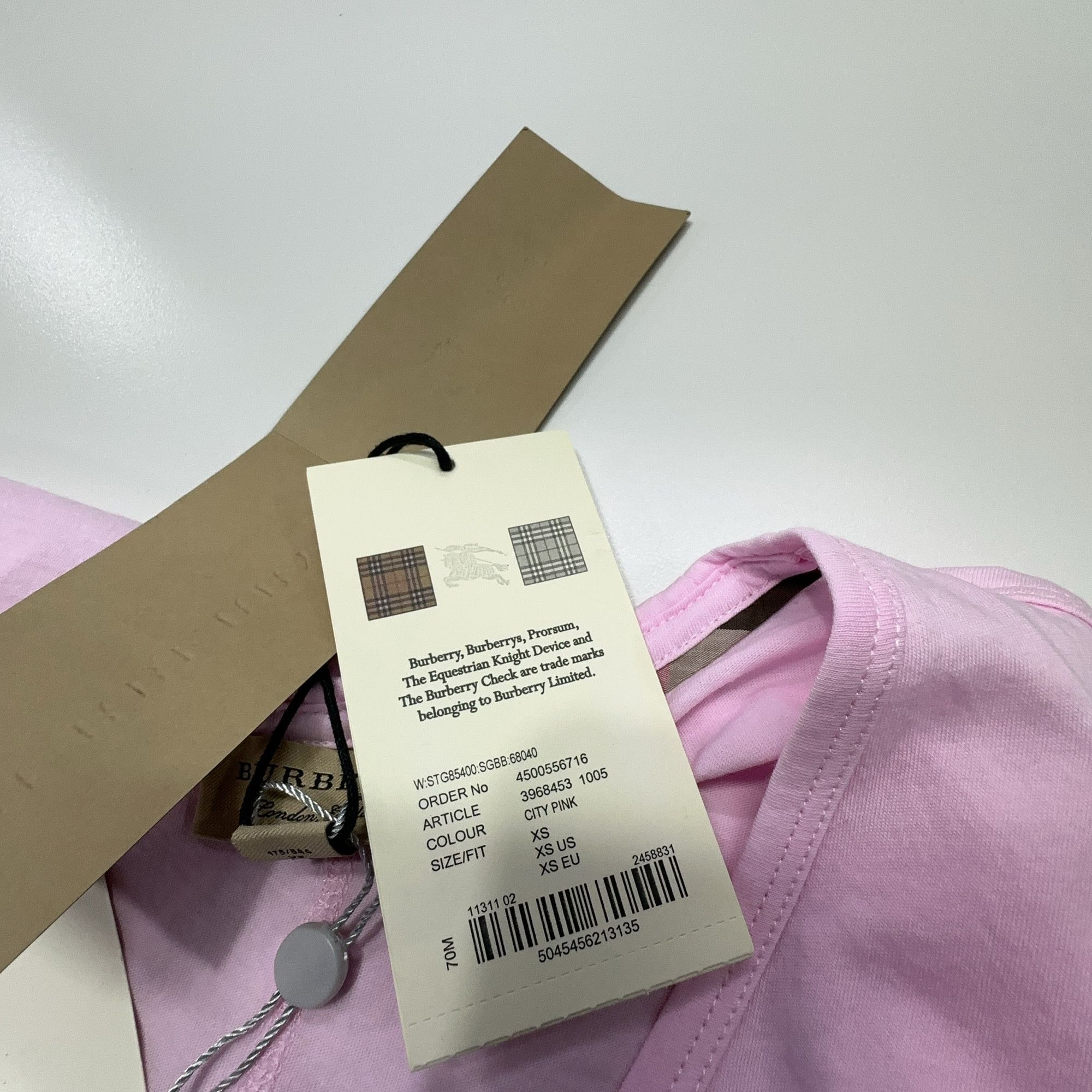 Burberry Burberry V-Neck T-Shirt Size XS Size XS / US 0-2 / IT 36-38 - 3 Thumbnail