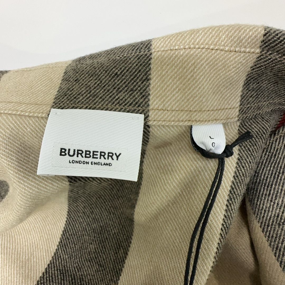 Burberry Burberry Check Zip Jacket Size L Size US L / EU 52-54 / 3 - 3 Thumbnail