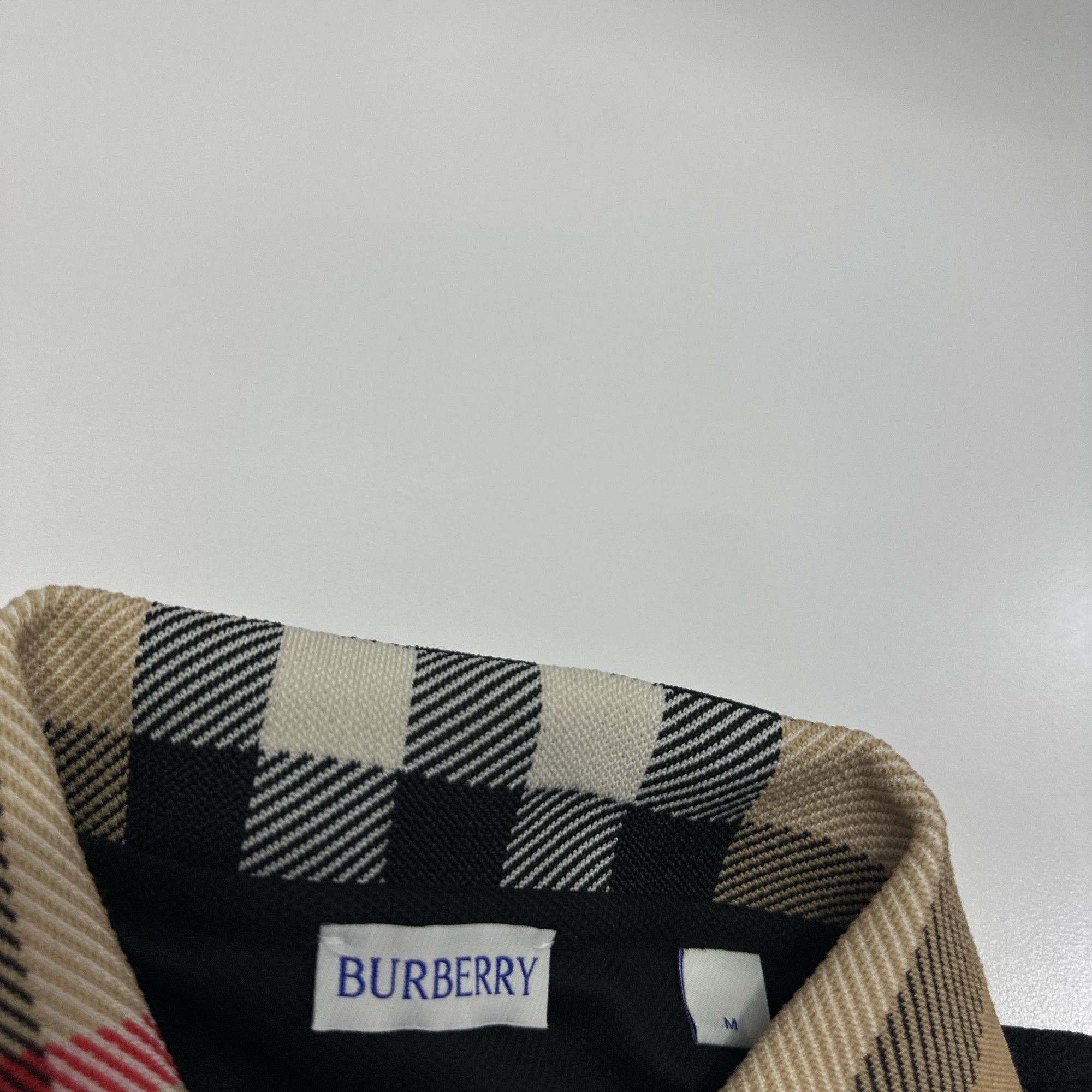 Burberry Burberry Vintage Check Collar Long Sleeve Polo Size M Size US M / EU 48-50 / 2 - 3 Thumbnail