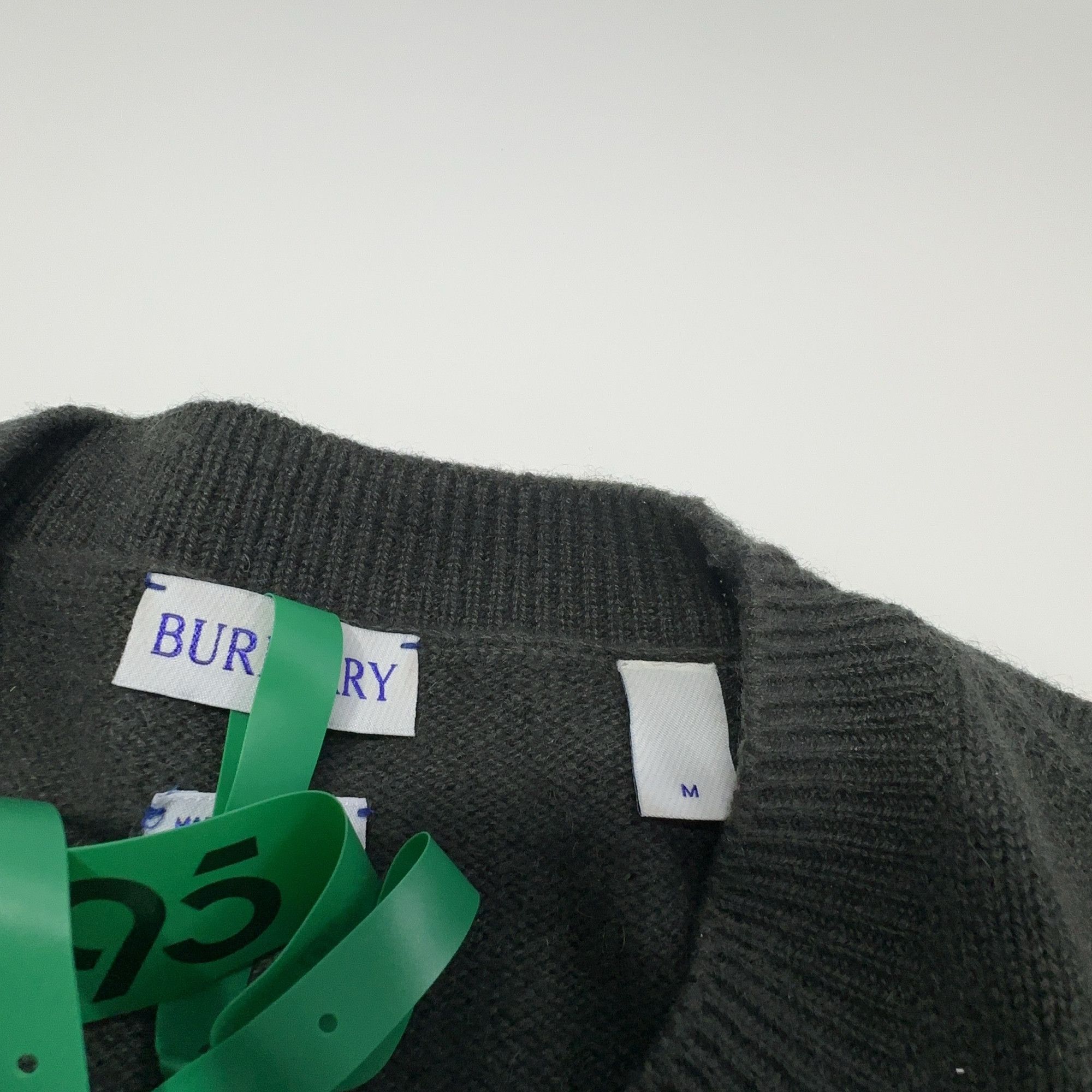 Burberry Burberry Cashmere Crewneck Sweater Size M Size US M / EU 48-50 / 2 - 11 Thumbnail