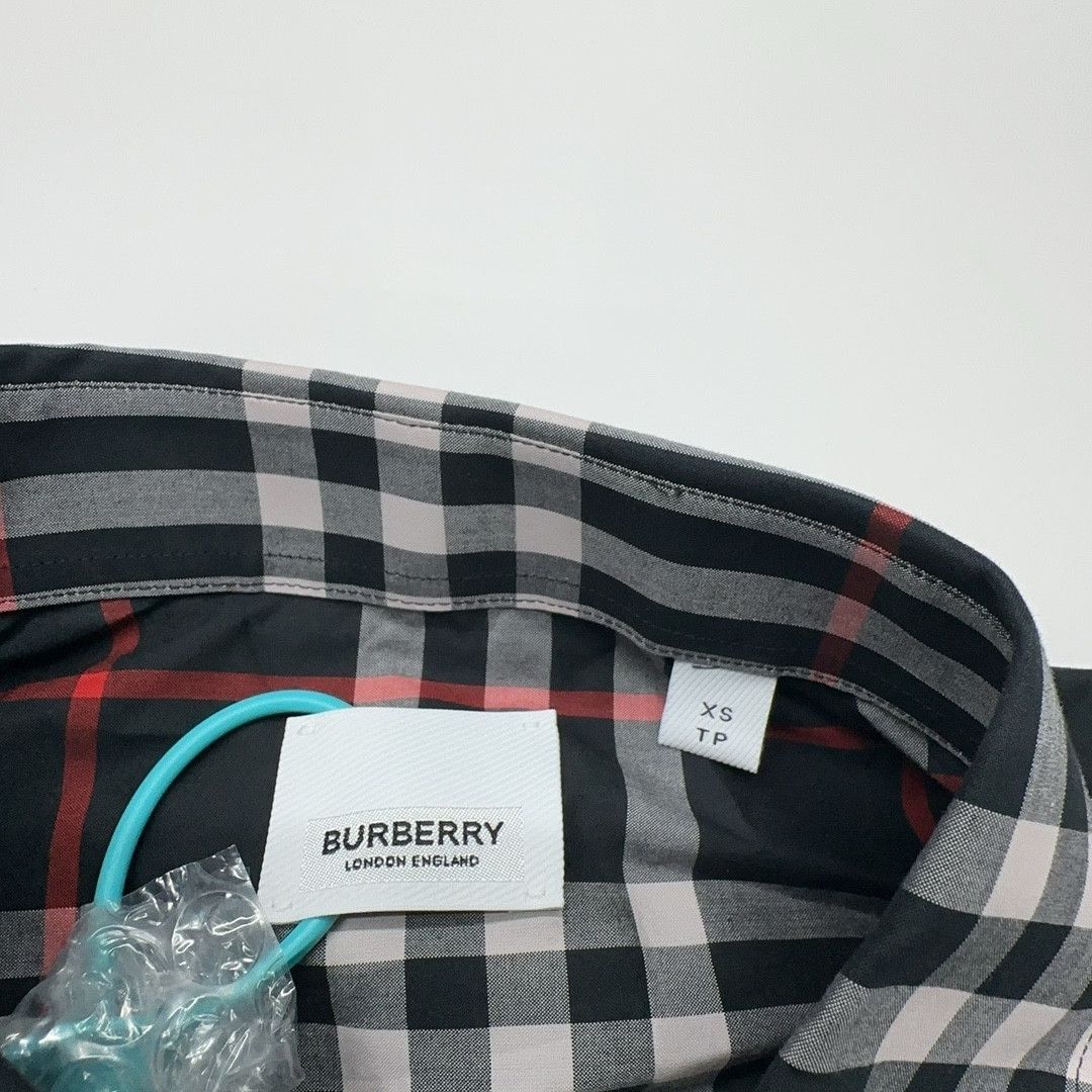 Burberry Burberry Black Check Button Up Shirt Size XS Size US XS / EU 42 / 0 - 10 Thumbnail