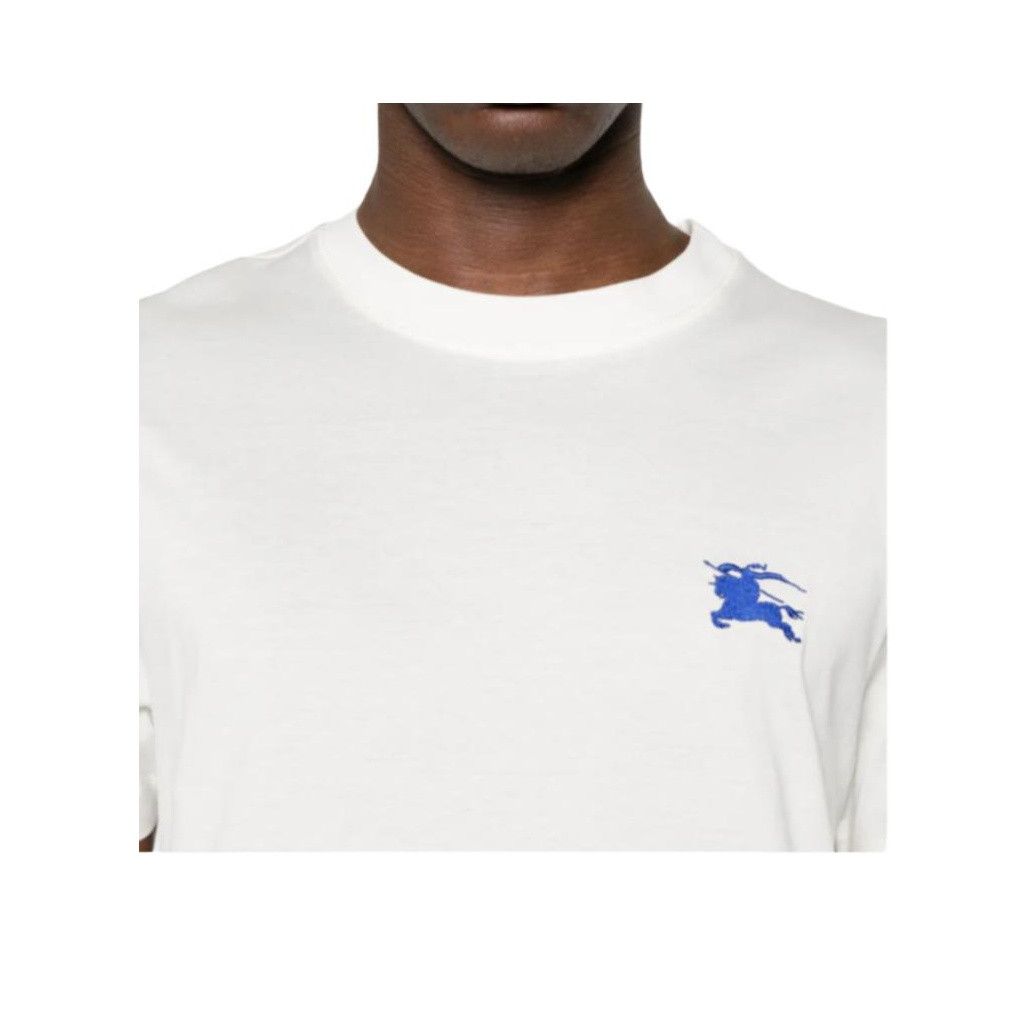 Burberry Burberry Equestrian Logo T-Shirt Size L Size US L / EU 52-54 / 3 - 7 Thumbnail
