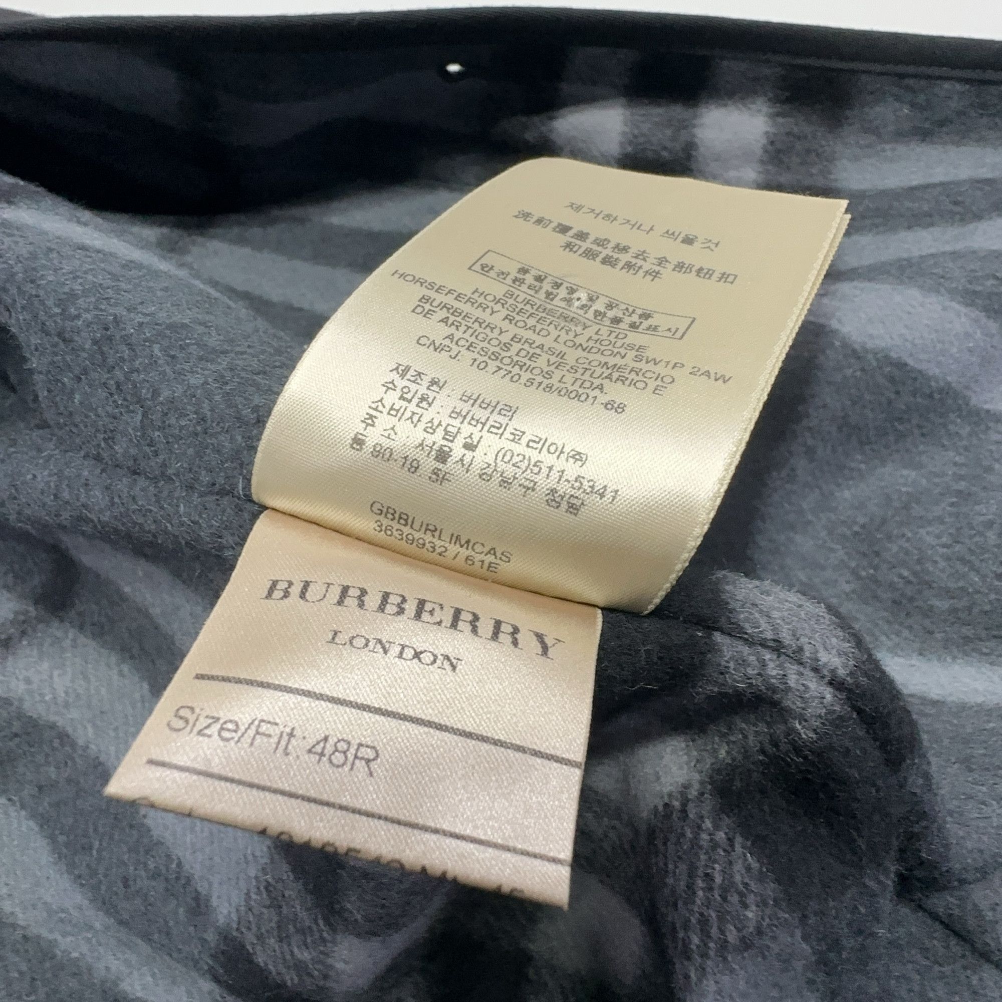 Burberry Burberry Check Wool Cashmere Vest Size 48 Size US M / EU 48-50 / 2 - 5 Thumbnail