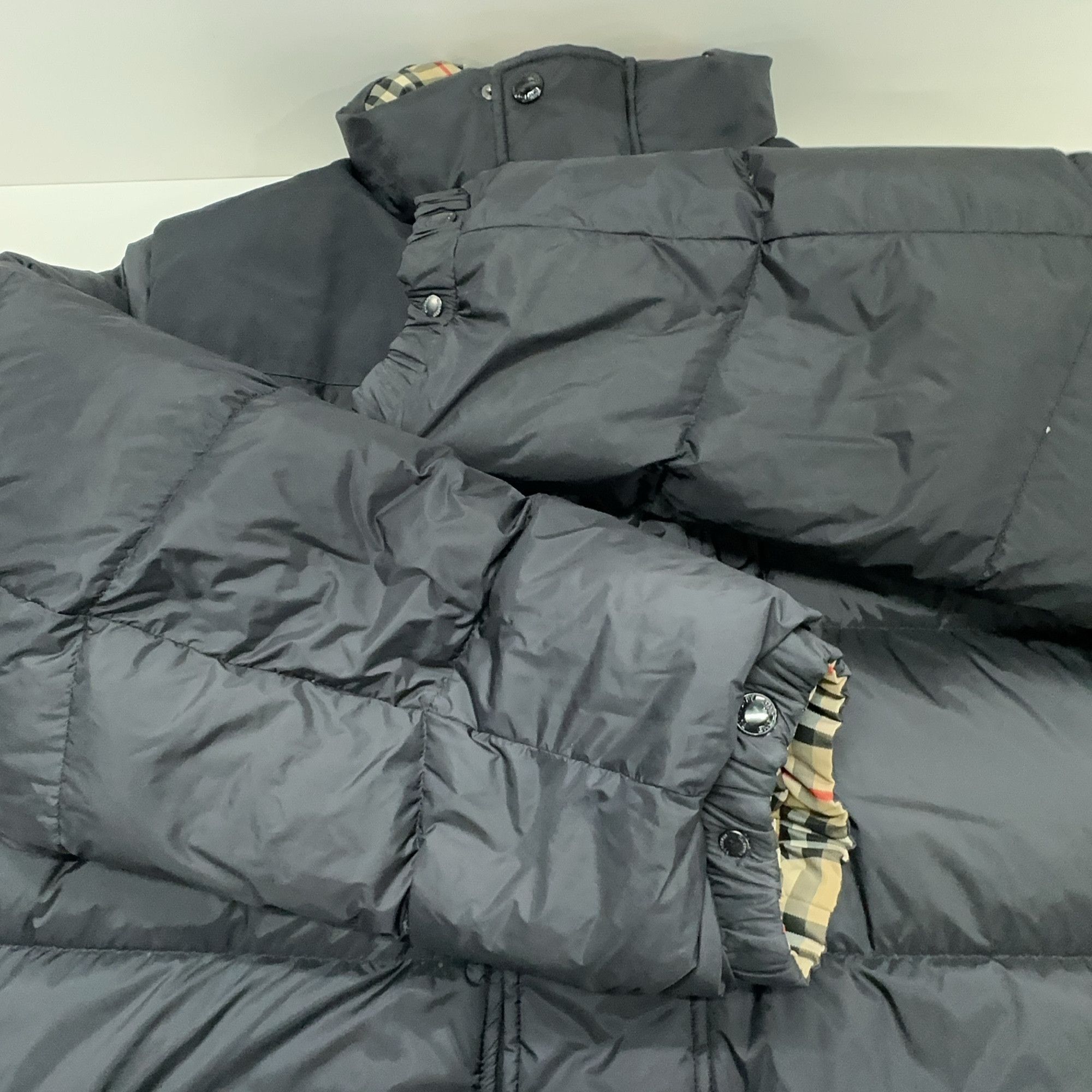 Burberry Burberry Reversible Plaid Puffer Jacket Size M Size US M / EU 48-50 / 2 - 14 Thumbnail