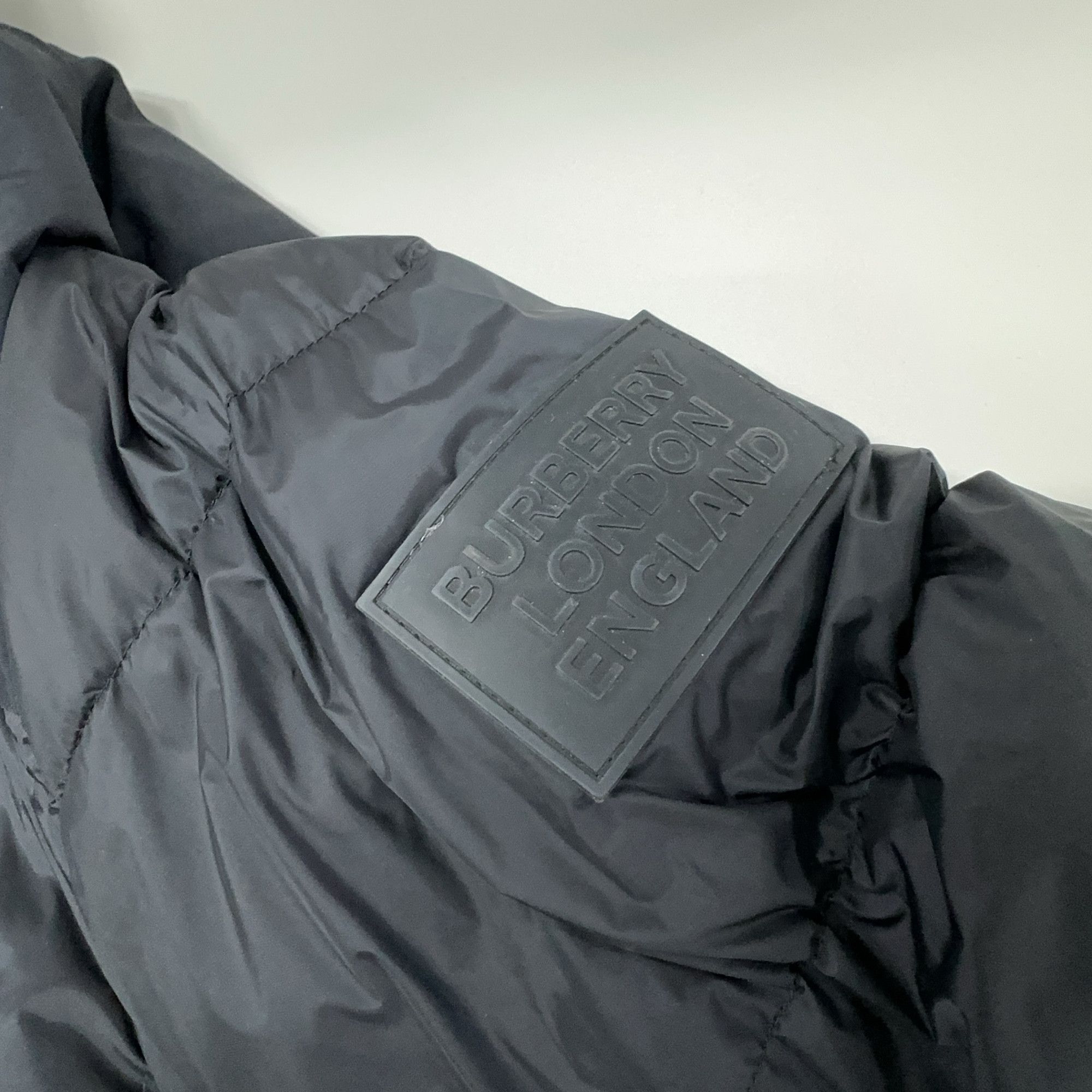 Burberry Burberry Reversible Plaid Puffer Jacket Size M Size US M / EU 48-50 / 2 - 13 Thumbnail