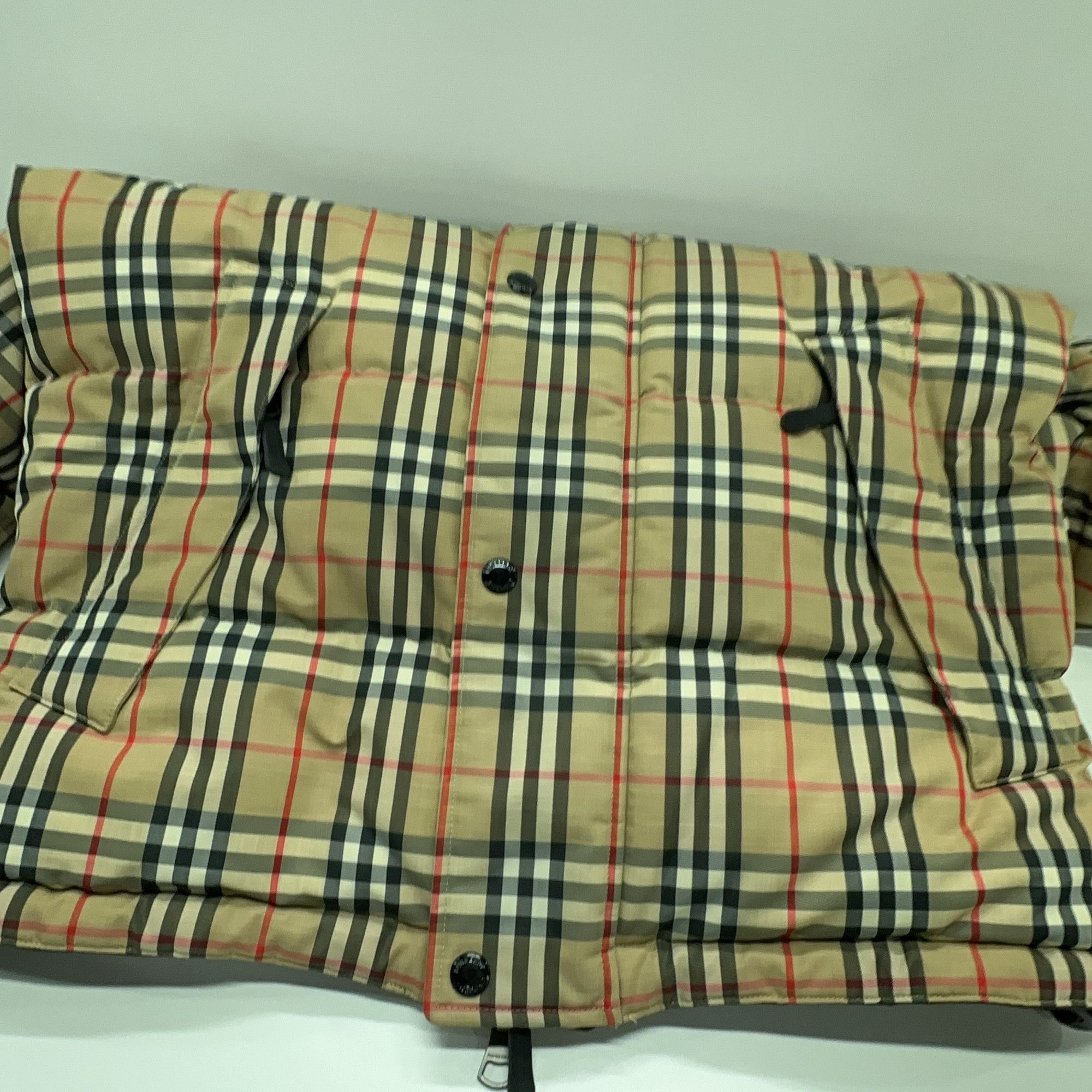 Burberry Burberry Reversible Plaid Puffer Jacket Size M Size US M / EU 48-50 / 2 - 8 Thumbnail