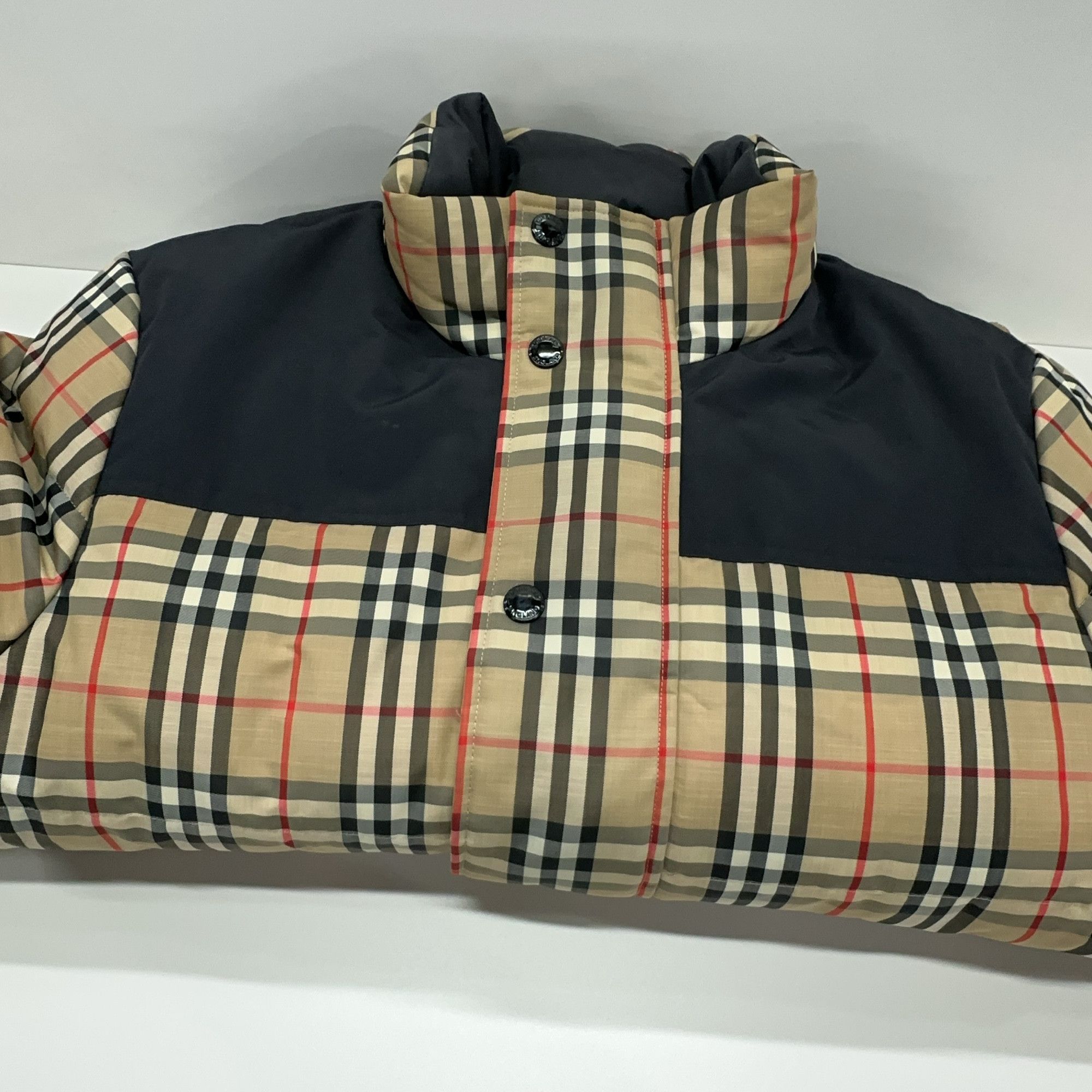 Burberry Burberry Reversible Plaid Puffer Jacket Size M Size US M / EU 48-50 / 2 - 7 Thumbnail