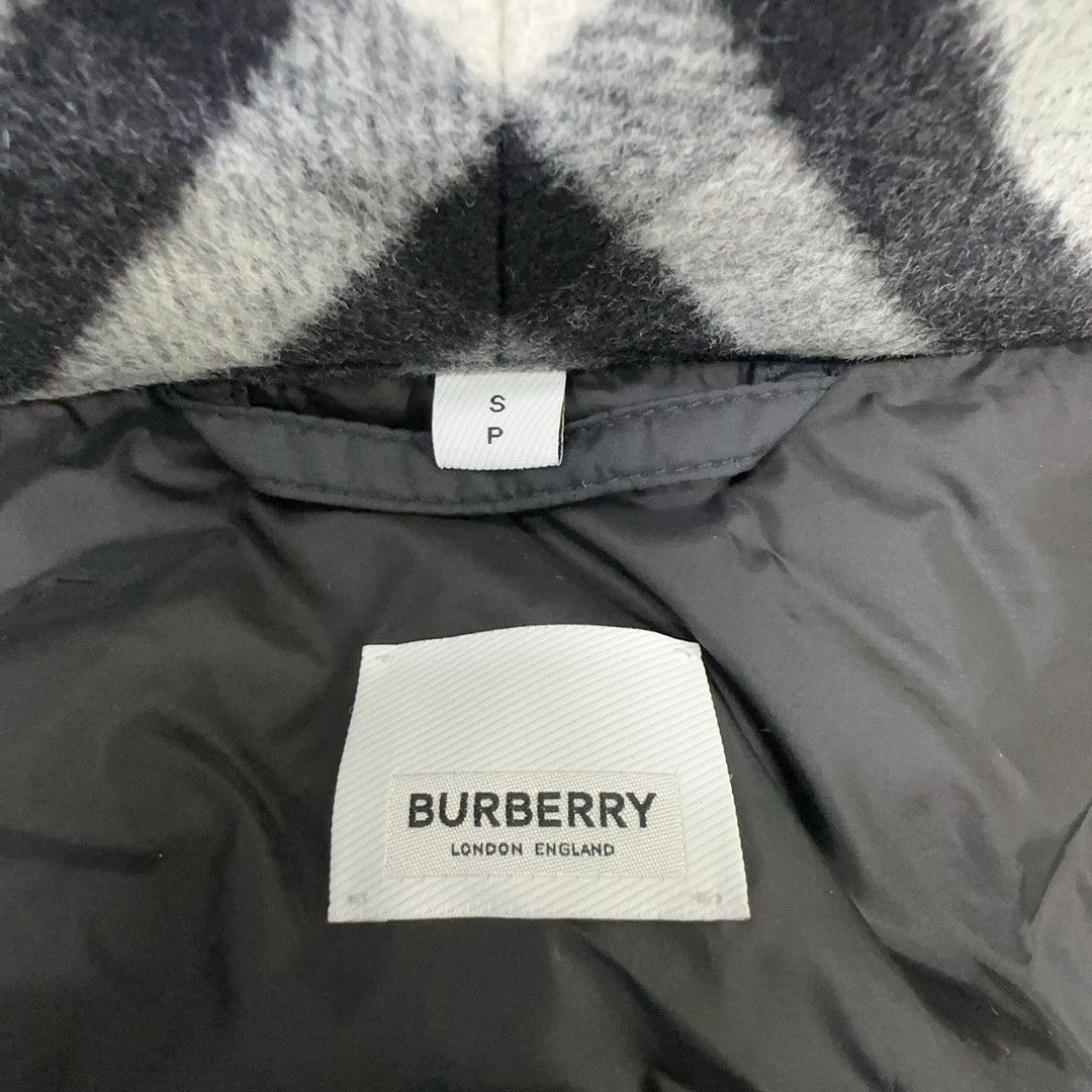 Burberry Burberry Hooded Puffer Jacket Size S Size US S / EU 44-46 / 1 - 3 Thumbnail