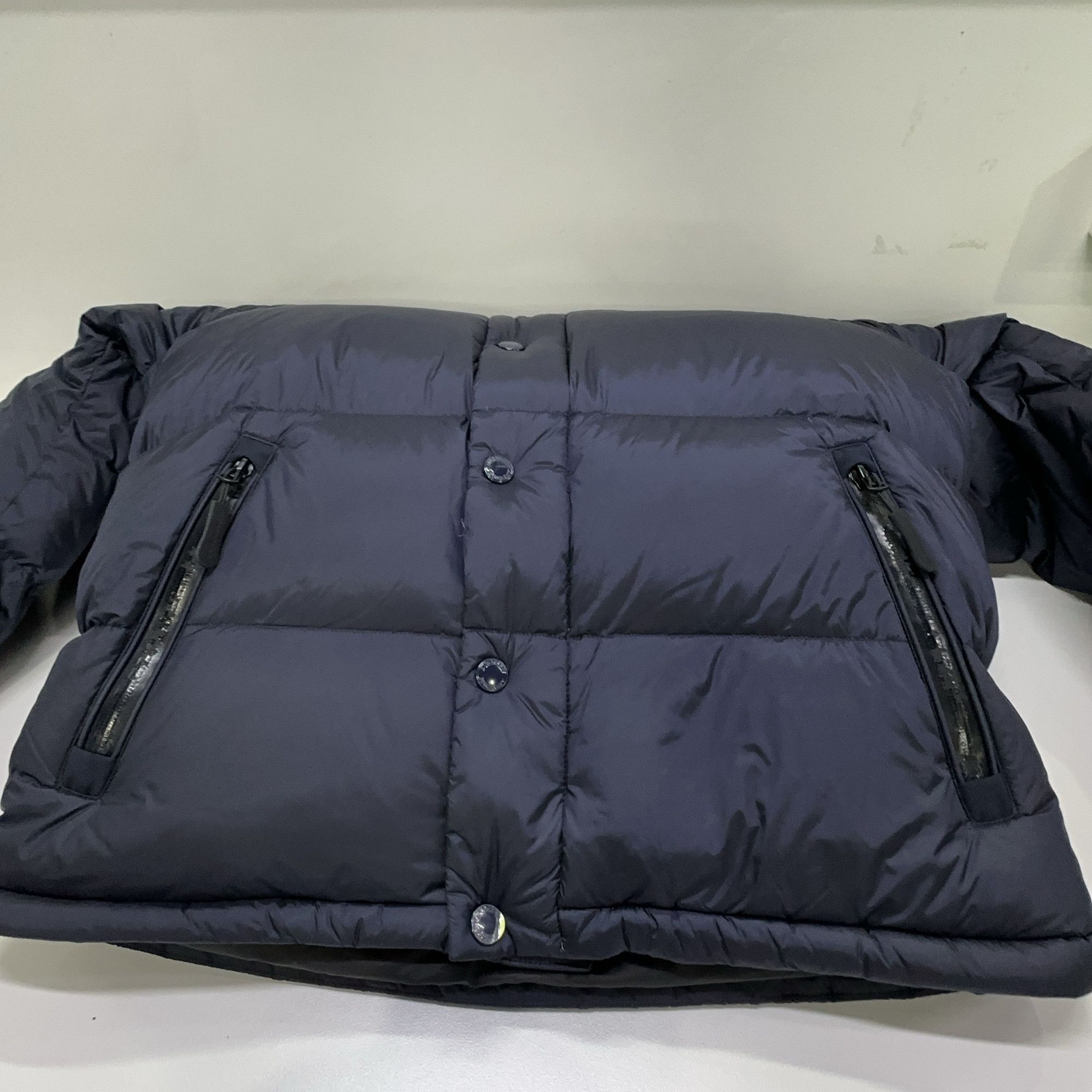 Burberry Burberry Navy Down Jacket Size M Size US M / EU 48-50 / 2 - 8 Thumbnail