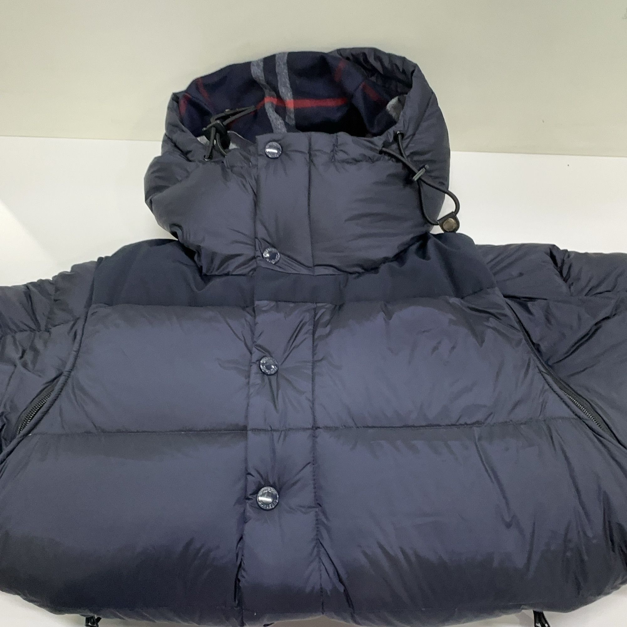 Burberry Burberry Navy Down Jacket Size M Size US M / EU 48-50 / 2 - 10 Thumbnail