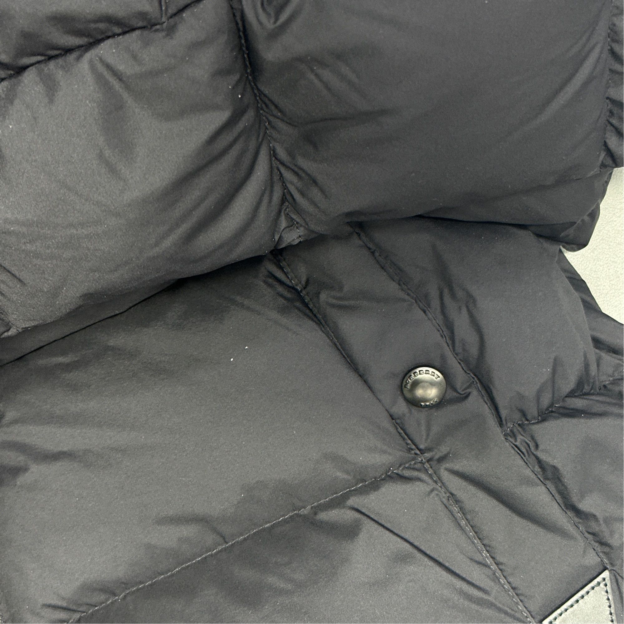 Burberry Burberry Quilted Down Jacket Size S Size US S / EU 44-46 / 1 - 6 Thumbnail