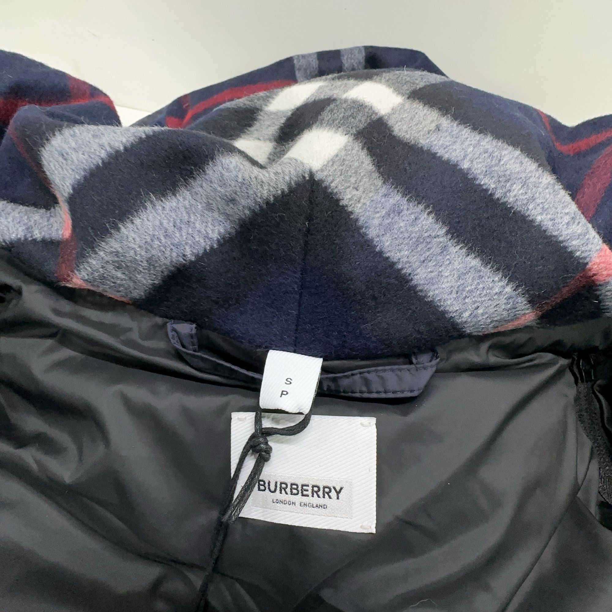 Burberry Burberry Lockwell Convertible Down Jacket Size S Size US S / EU 44-46 / 1 - 3 Thumbnail