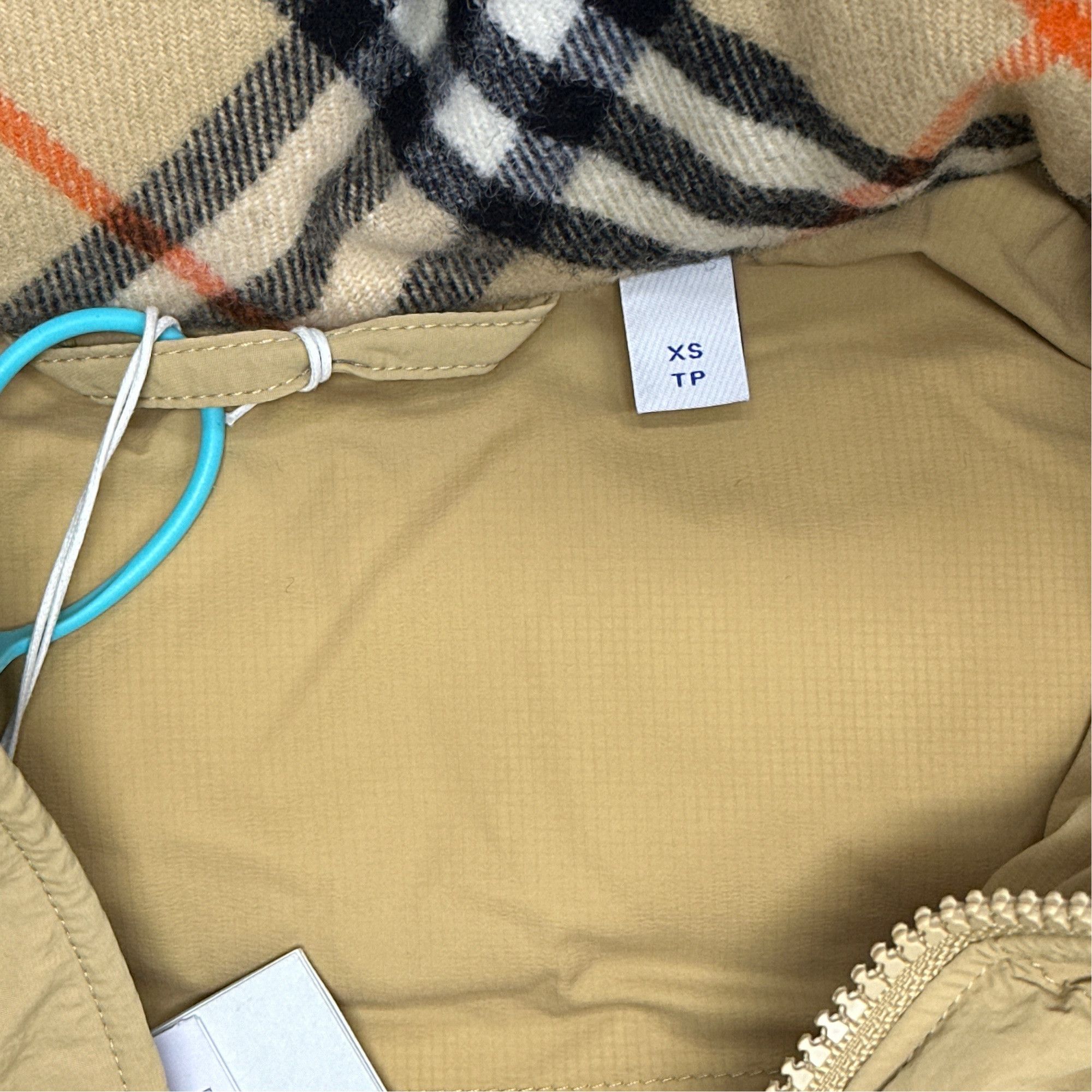 Burberry Burberry Hooded Down Jacket Size XS Size US XS / EU 42 / 0 - 2 Thumbnail