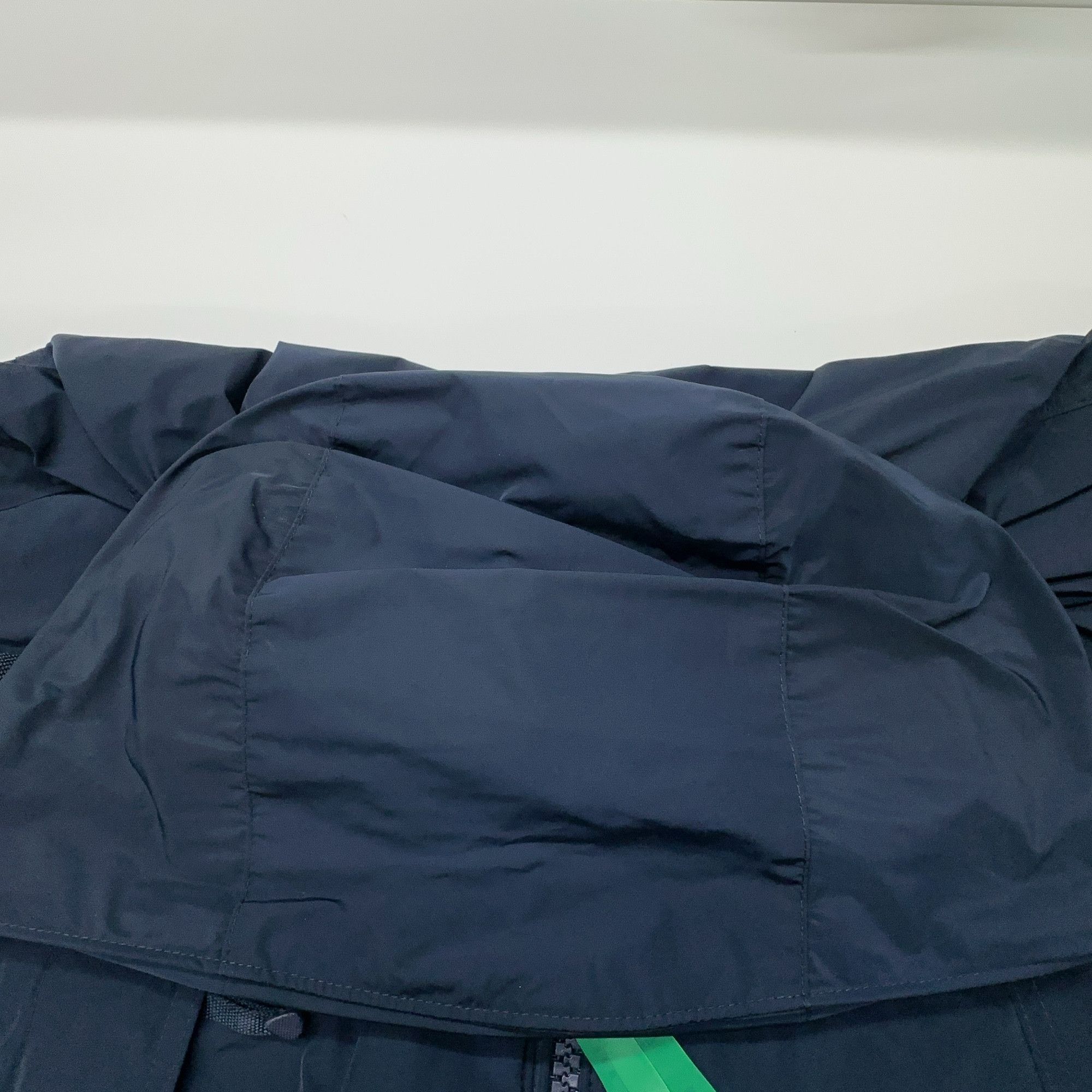Burberry Burberry Hooded Nylon Jacket Size M Size US M / EU 48-50 / 2 - 5 Thumbnail