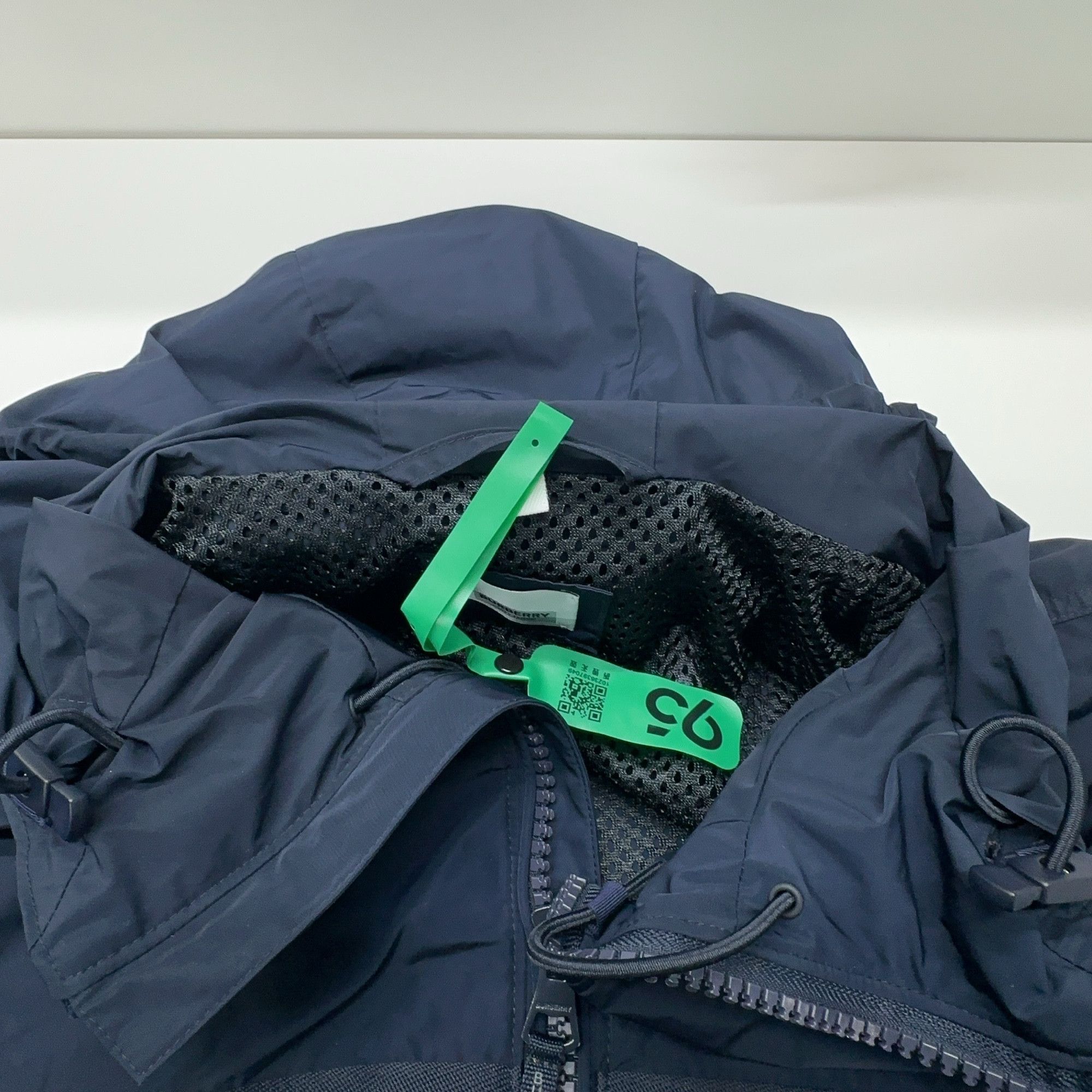 Burberry Burberry Hooded Nylon Jacket Size M Size US M / EU 48-50 / 2 - 6 Thumbnail