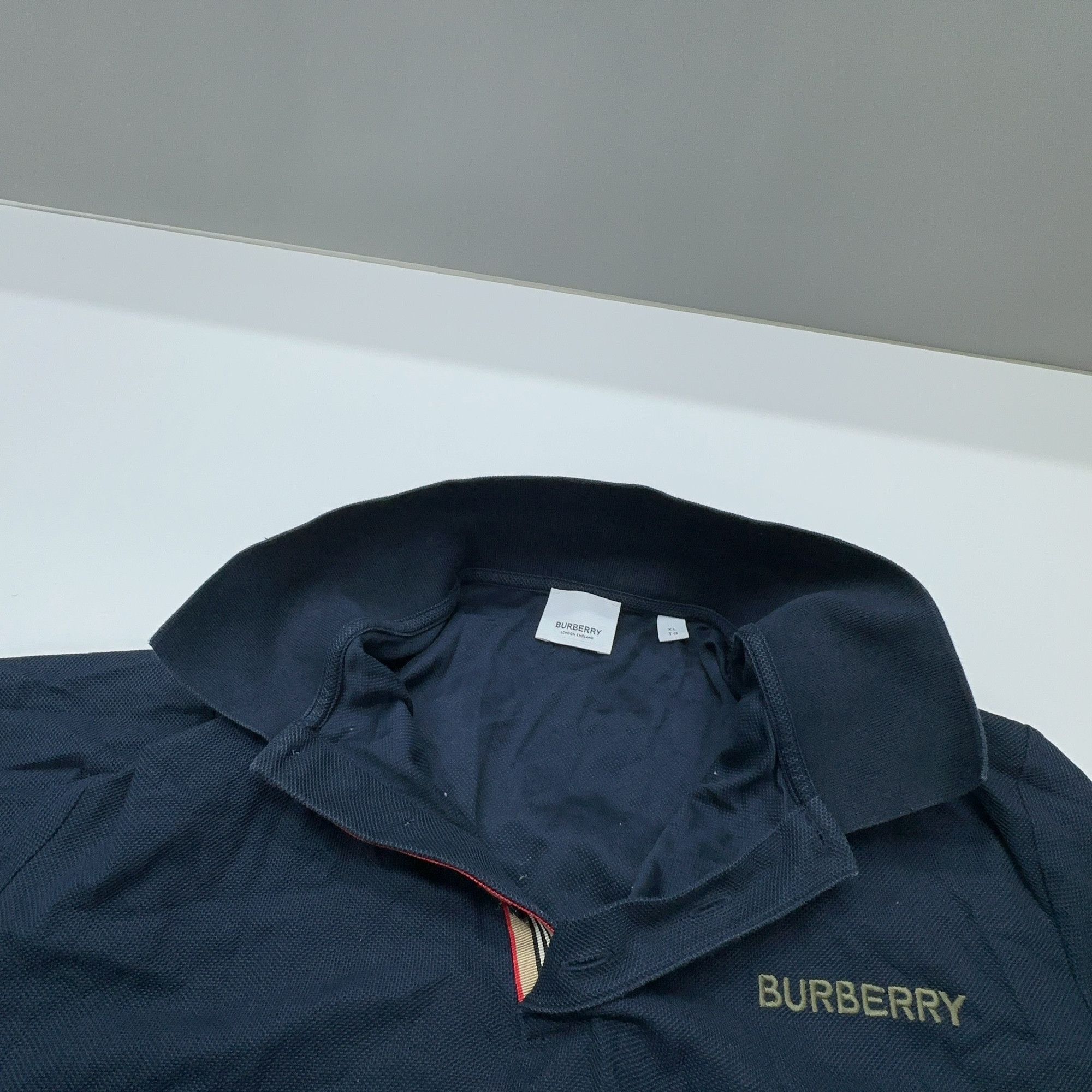 Burberry Burberry Logo Embroidered Polo Shirt Size XL Size US XL / EU 56 / 4 - 5 Thumbnail