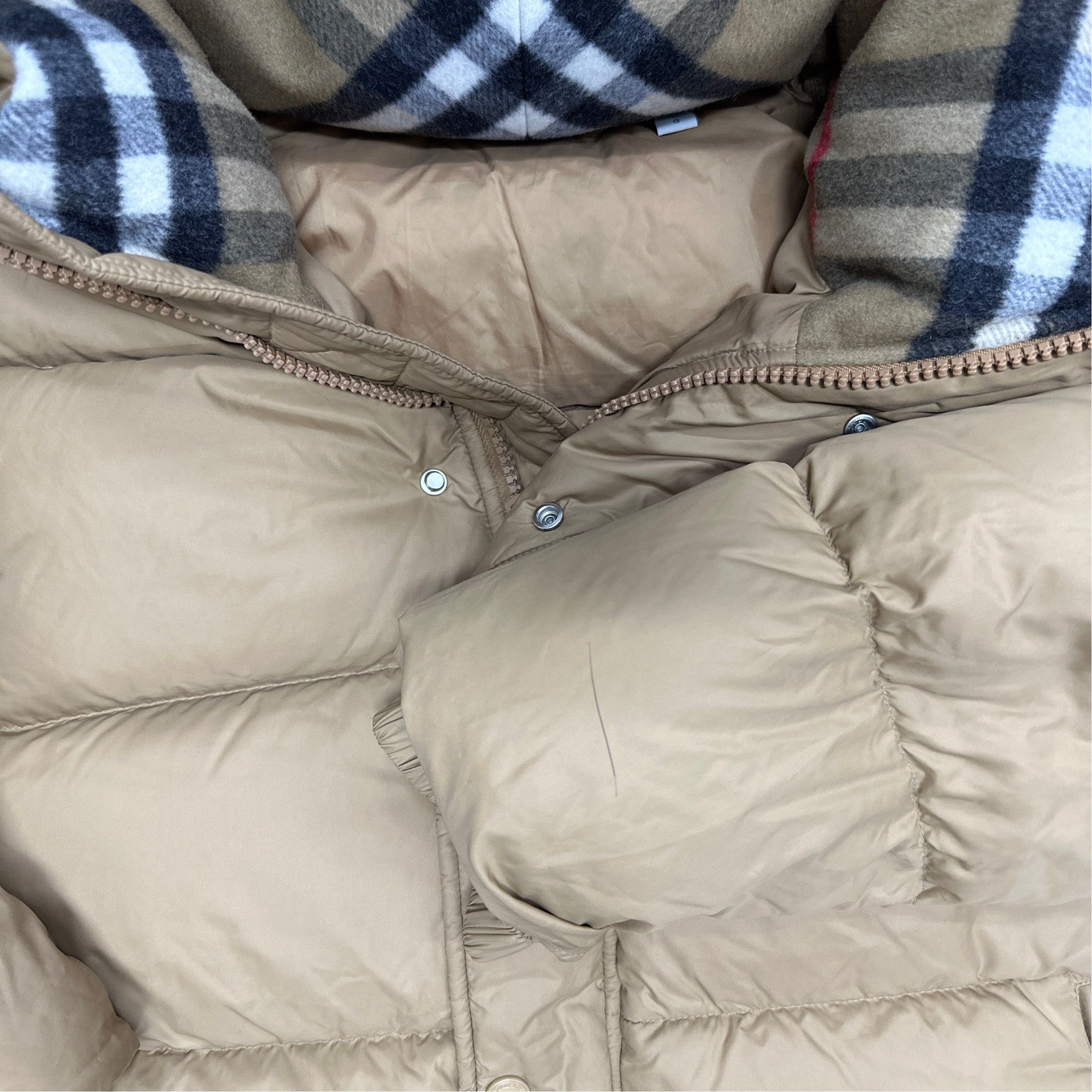 Burberry Burberry Check Hood Puffer Jacket Size L Size US L / EU 52-54 / 3 - 10 Thumbnail