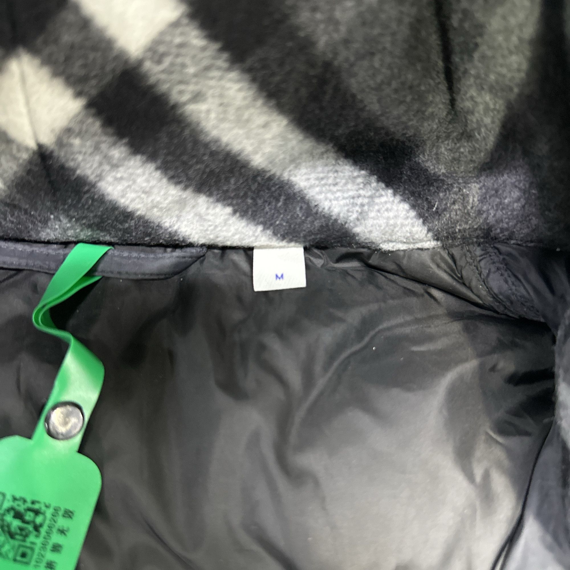 Burberry Burberry Quilted Hooded Puffer Jacket Size M Size US M / EU 48-50 / 2 - 3 Thumbnail