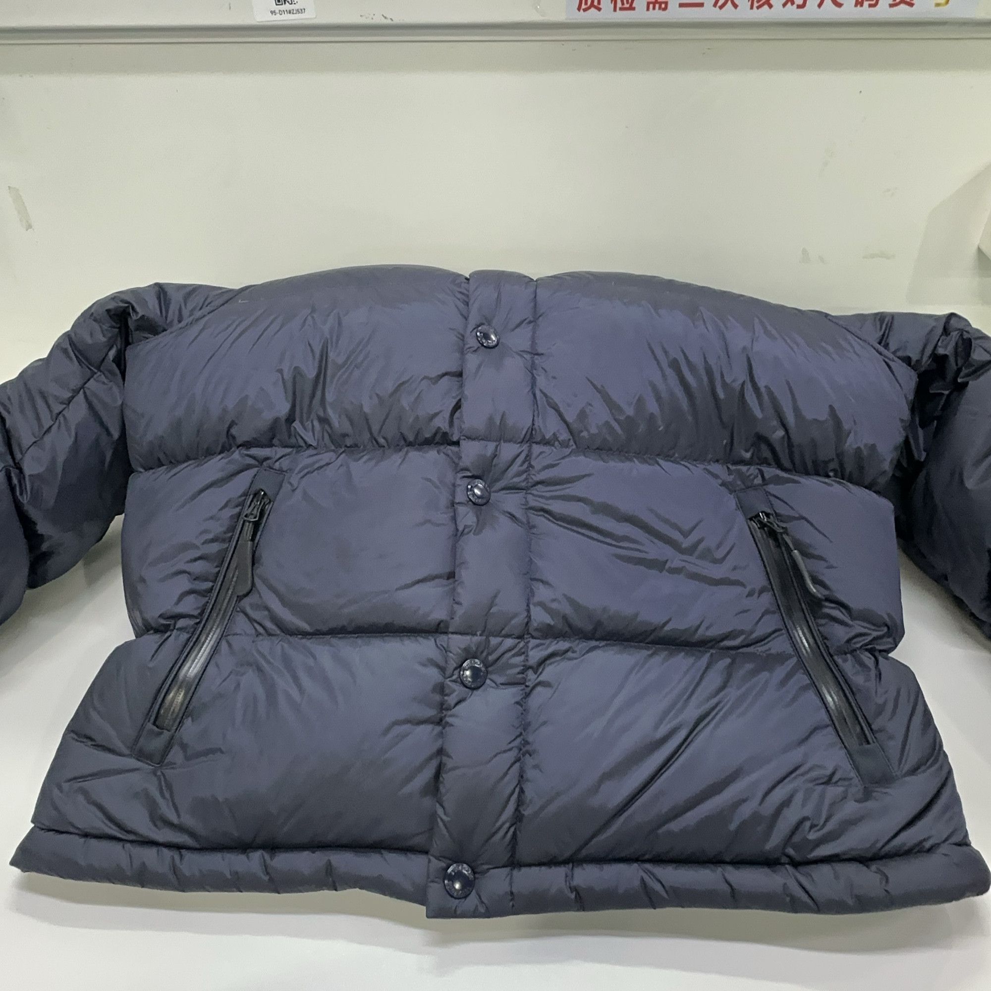 Burberry Burberry Detachable Sleeve Puffer Down Jacket Size M Size US M / EU 48-50 / 2 - 8 Thumbnail