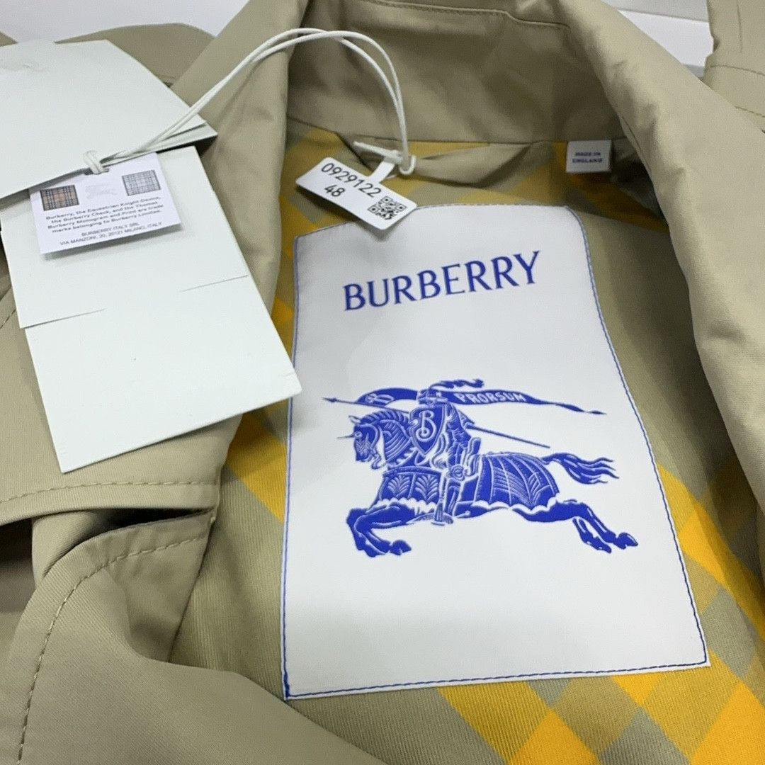 Burberry Burberry Beige Trench Coat Size M Size US M / EU 48-50 / 2 - 4 Thumbnail
