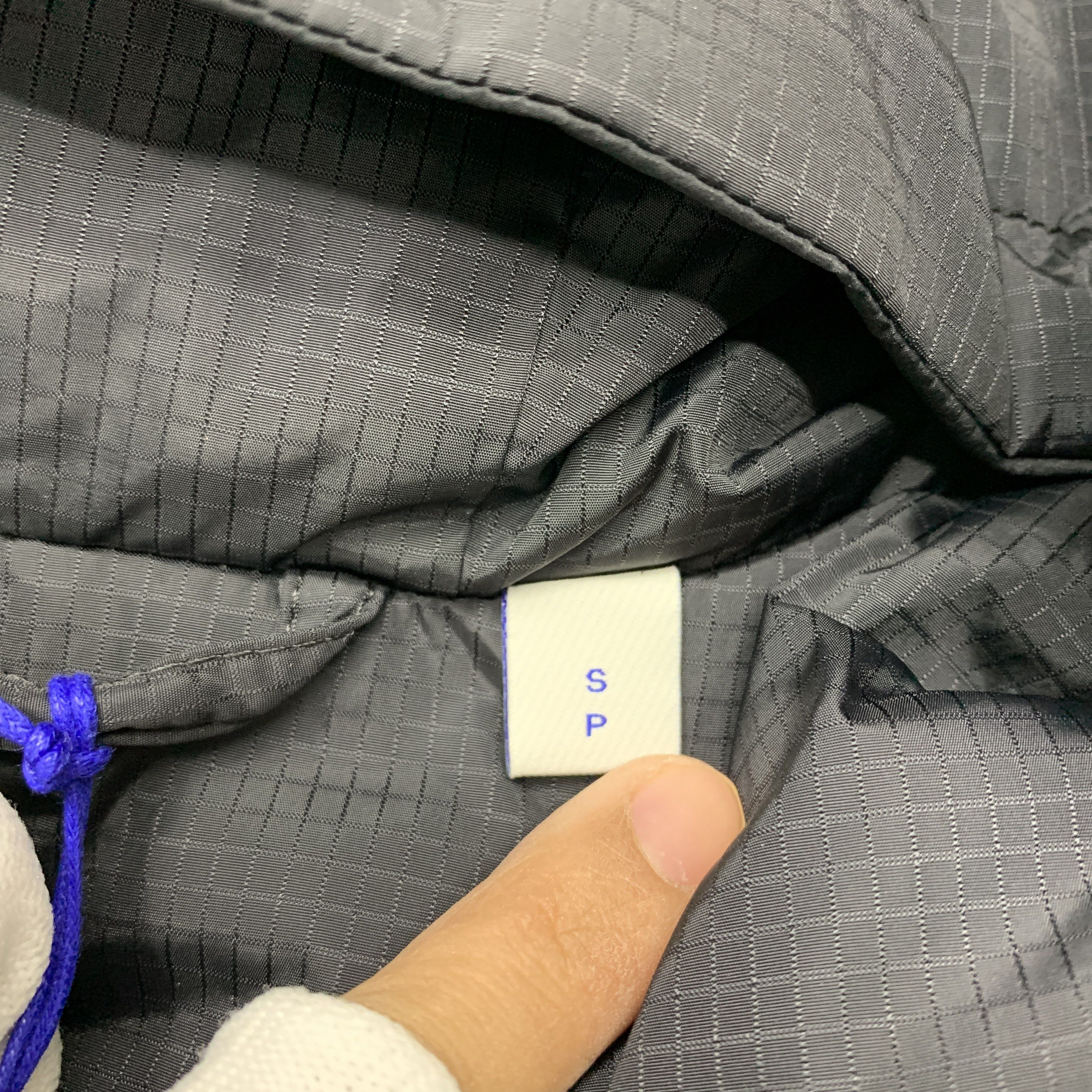 Burberry Burberry Logo Print Puffer Jacket XS Size US XS / EU 42 / 0 - 4 Thumbnail