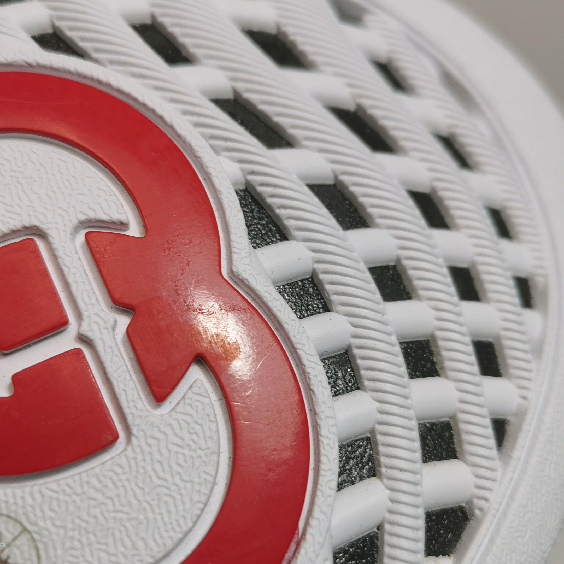 Gucci Gucci Women 6 Lowtop Sneakers Size US 6 / IT 36 - 8 Thumbnail