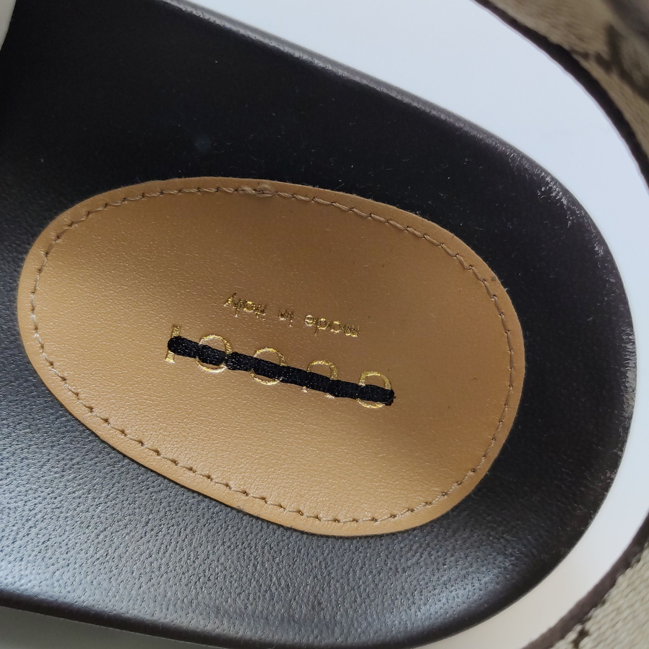 Gucci Gucci Women 8 Sandals Size US 8 / IT 38 - 9 Thumbnail