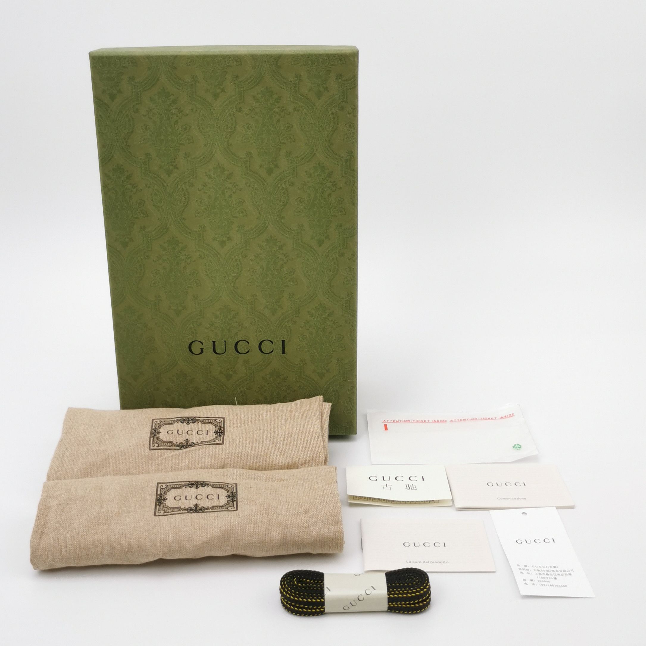 Gucci Gucci Women 5 Lowtop Sneakers Size US 5 / IT 35 - 6 Thumbnail