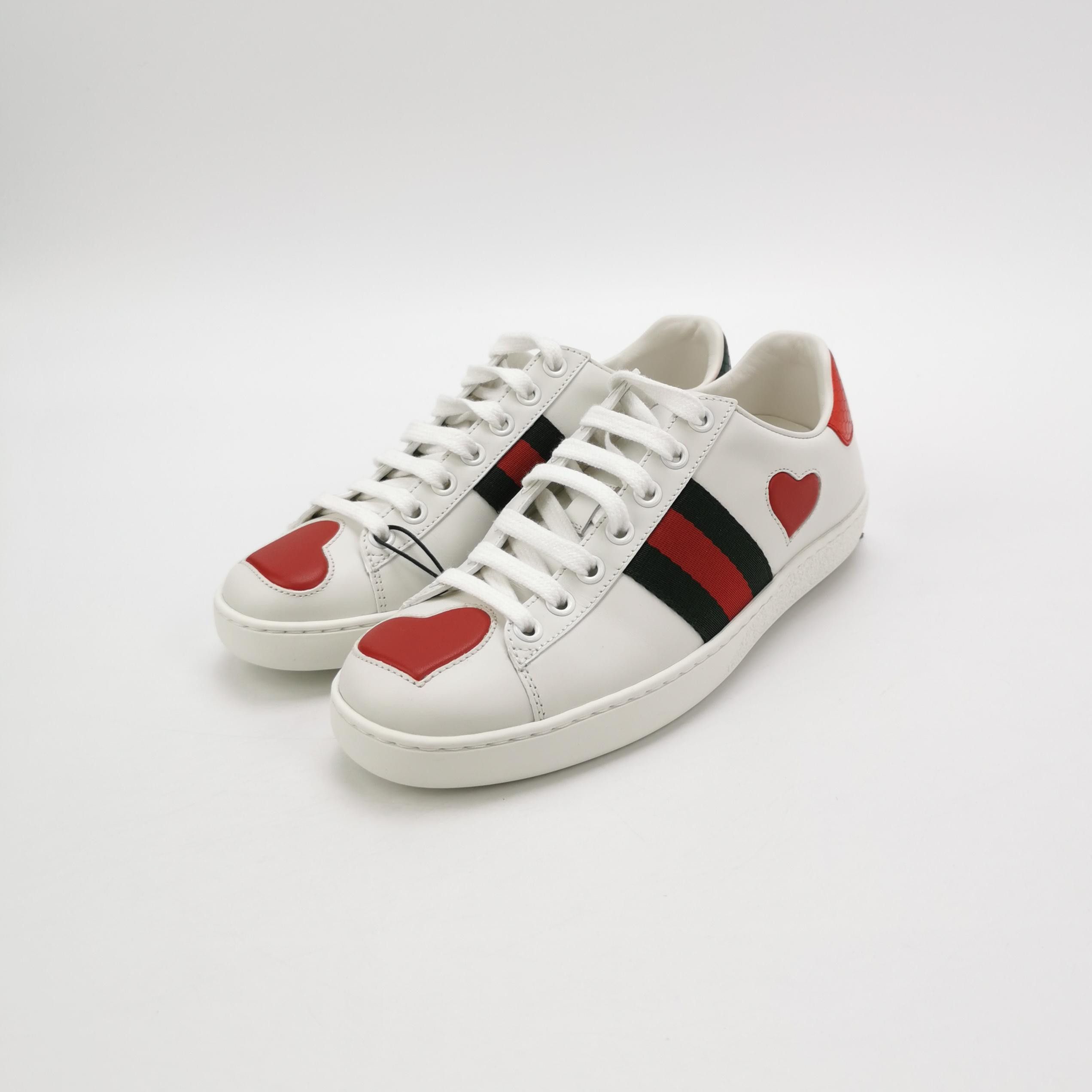 Gucci Gucci Women 5 Lowtop Sneakers Size US 5 / IT 35 - 2 Thumbnail