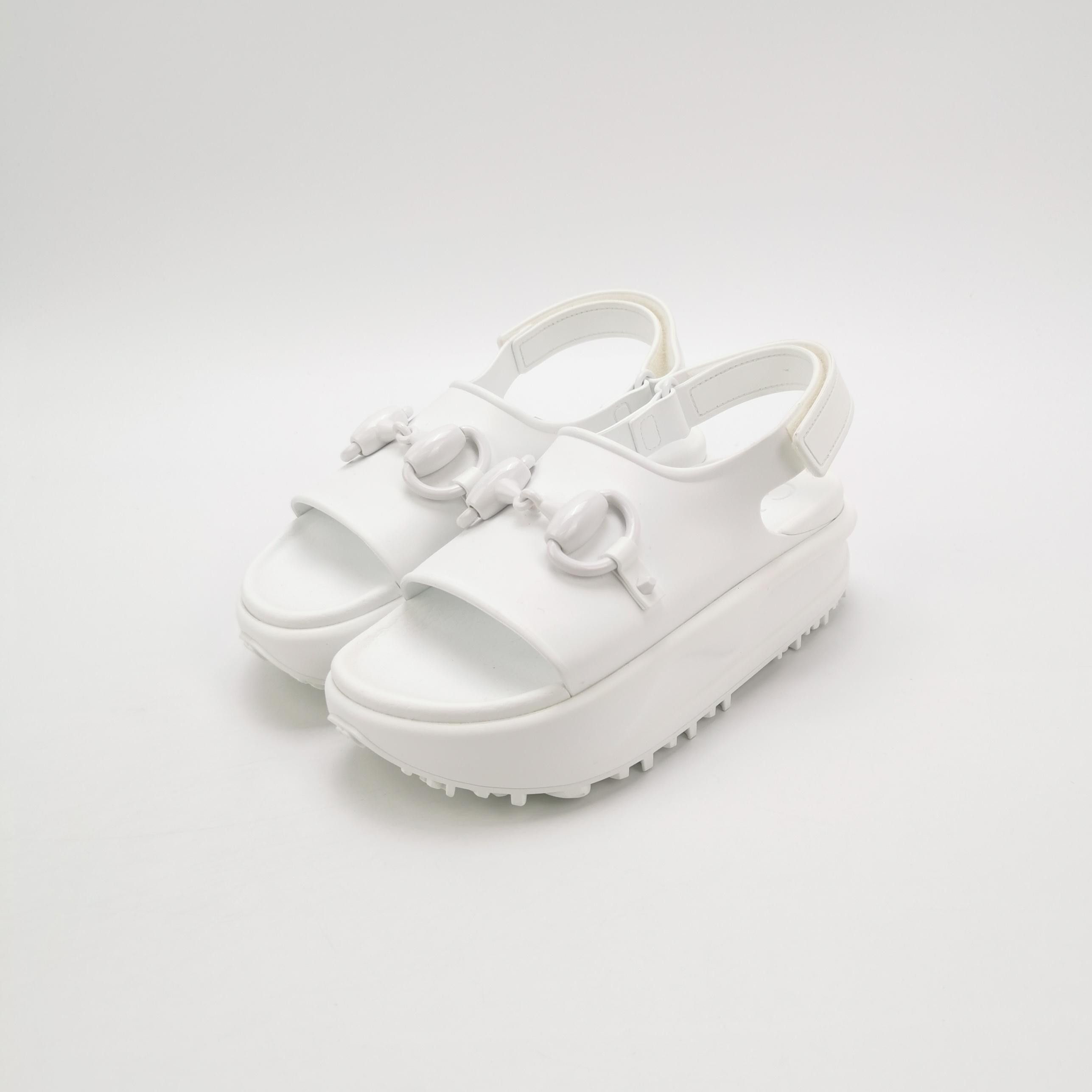 Gucci Gucci Women 5 Sandals Size US 5 / IT 35 - 2 Thumbnail
