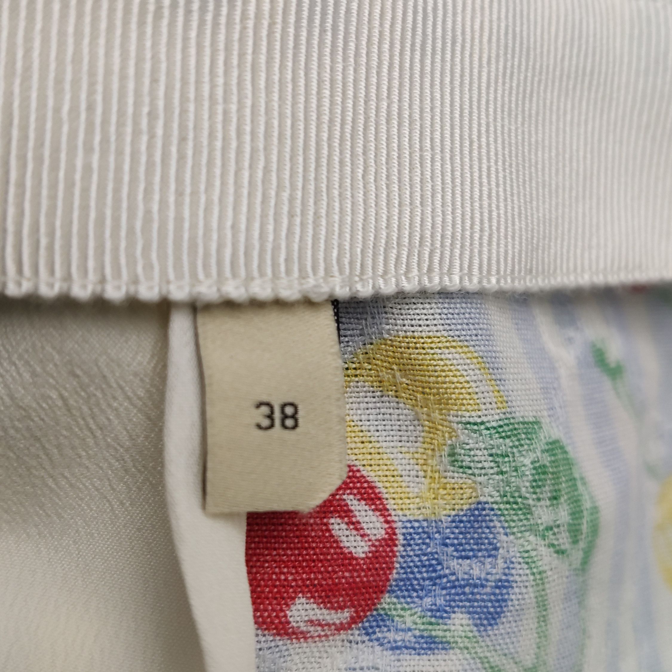 Gucci Gucci Women 38 Shorts Size 38" / US 16 / IT 52 - 9 Thumbnail
