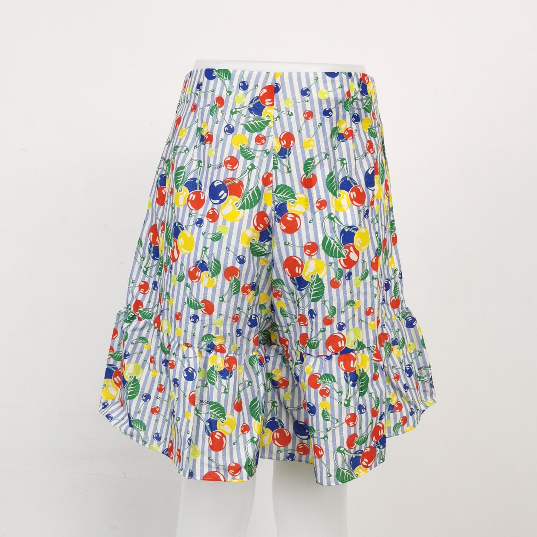 Gucci Gucci Women 38 Shorts Size 38" / US 16 / IT 52 - 2 Thumbnail