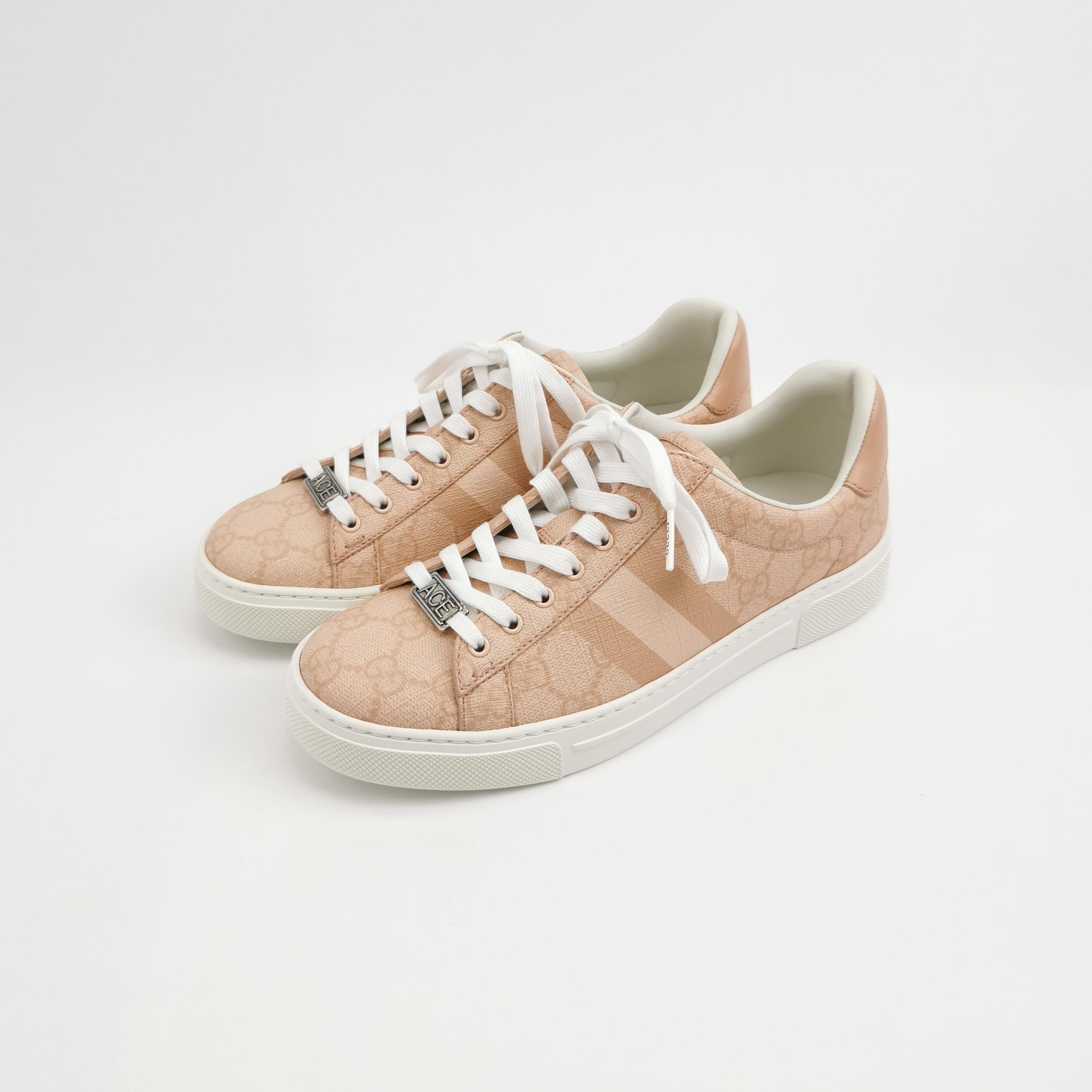 Gucci Gucci Women 6-5 Lowtop Sneakers Size US 6.5 / IT 36.5 - 2 Thumbnail