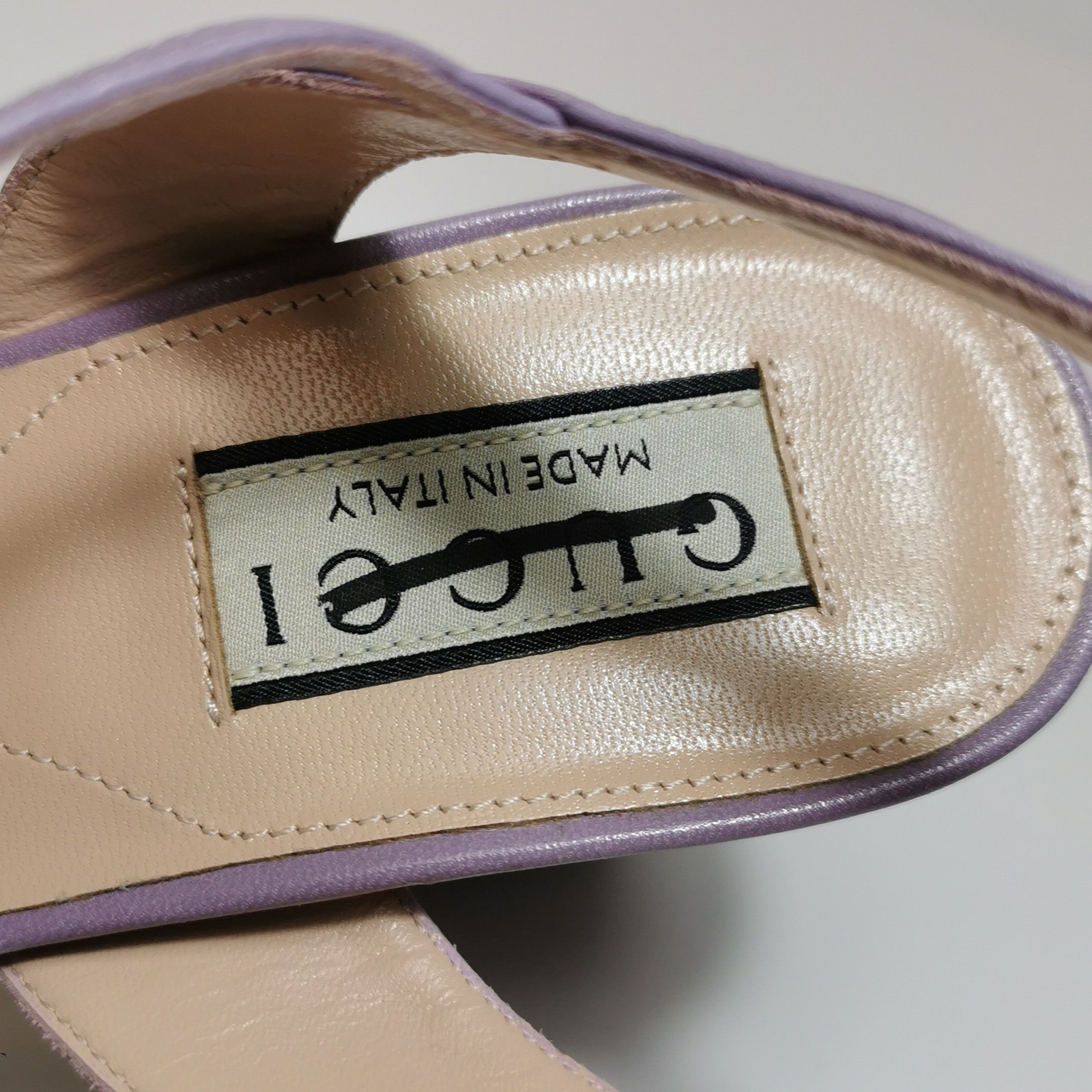 Gucci Gucci Women 7 Sandals Size US 7 / IT 37 - 12 Thumbnail