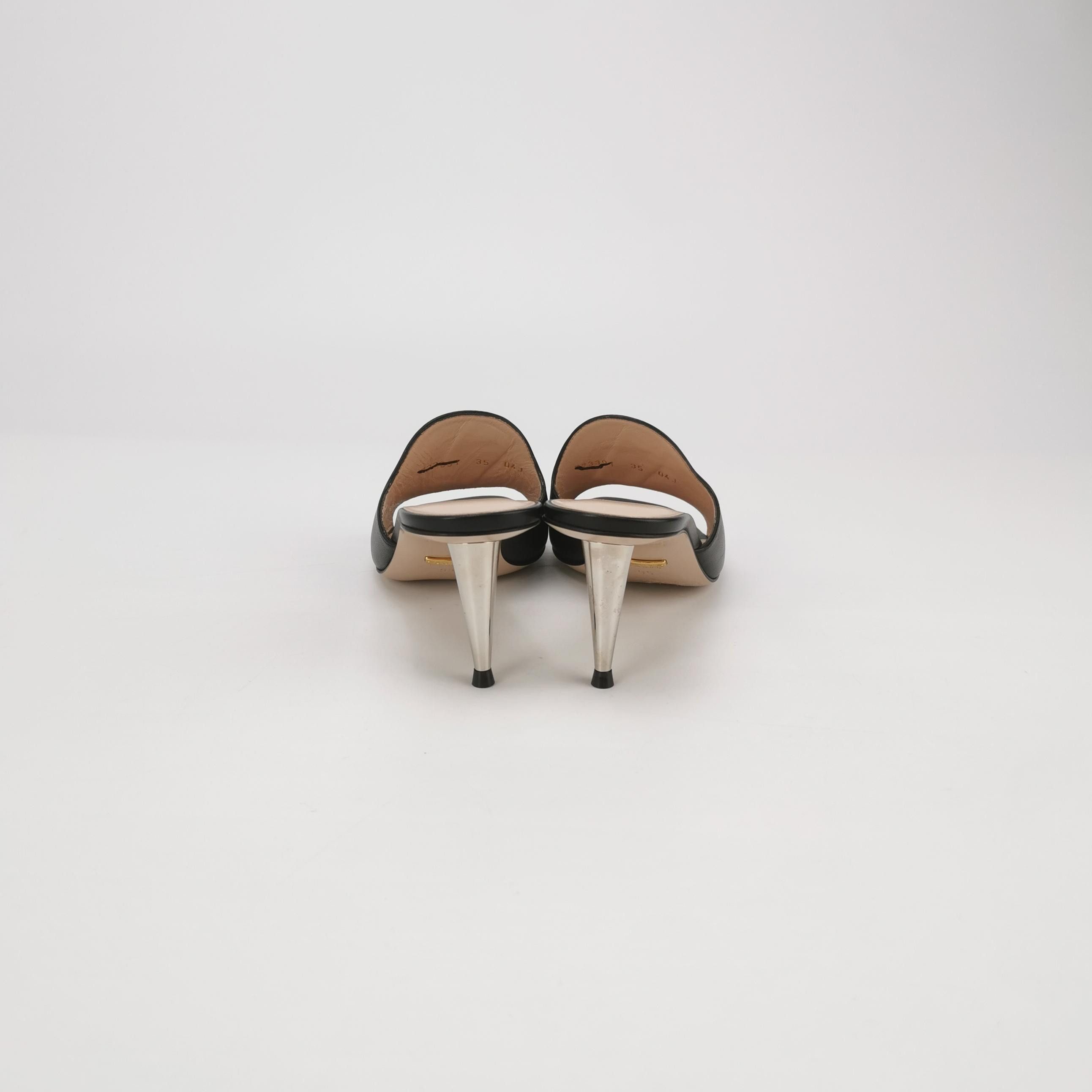 Gucci Gucci Women 5 Sandals Size US 5 / IT 35 - 4 Thumbnail