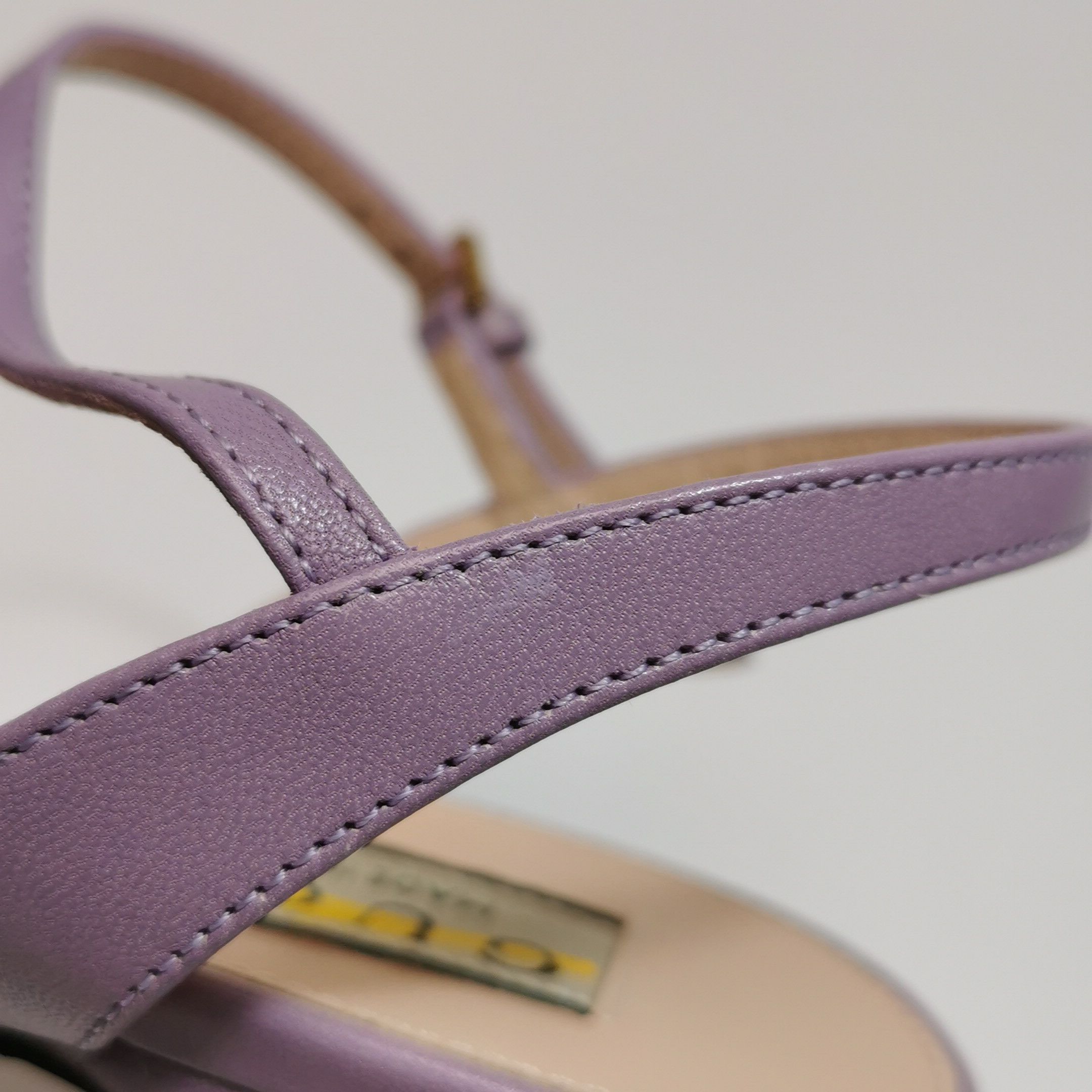 Gucci Gucci Women 5 Sandals Size US 5 / IT 35 - 7 Thumbnail