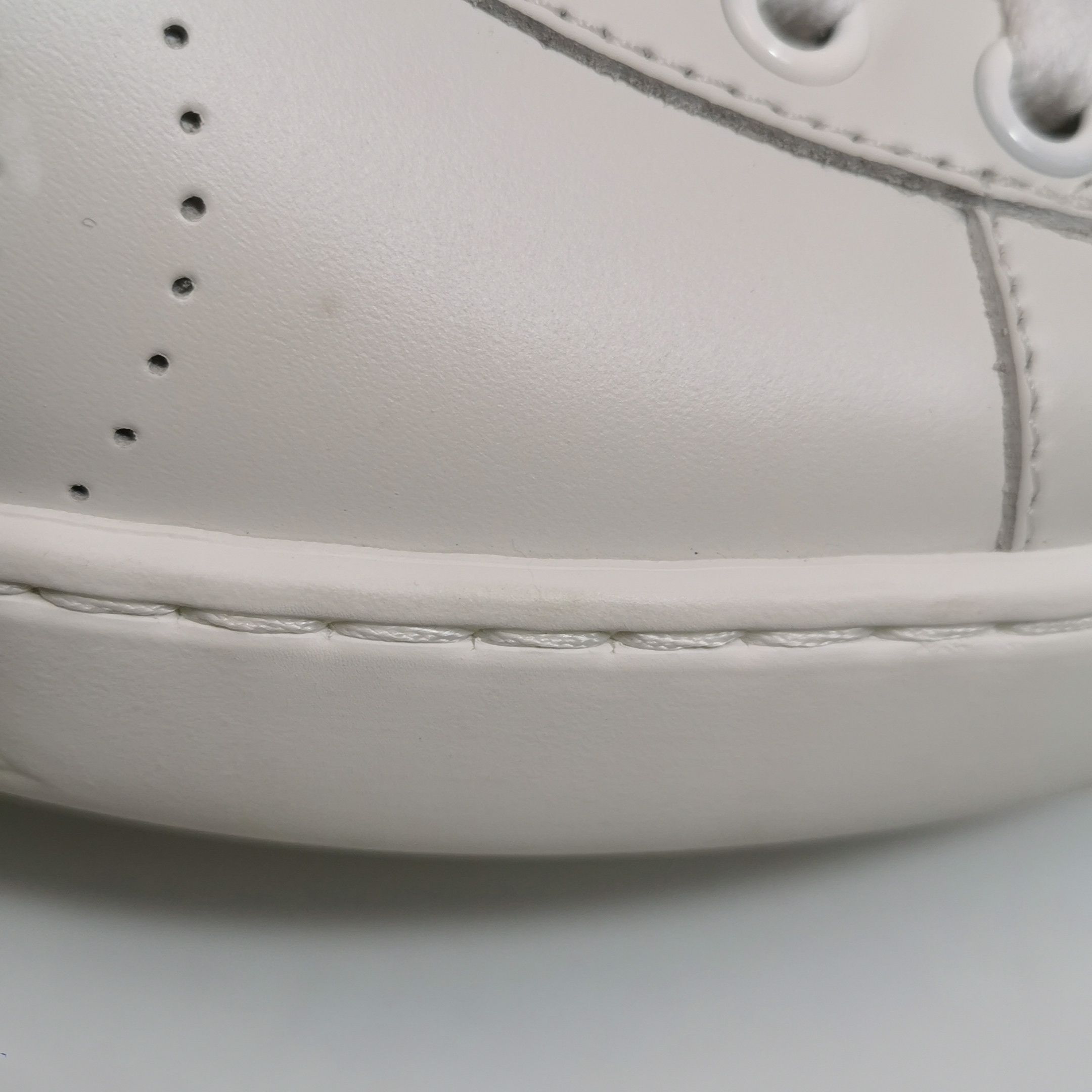 Gucci Gucci Women 5-5 Lowtop Sneakers Size US 5.5 / IT 35.5 - 10 Thumbnail