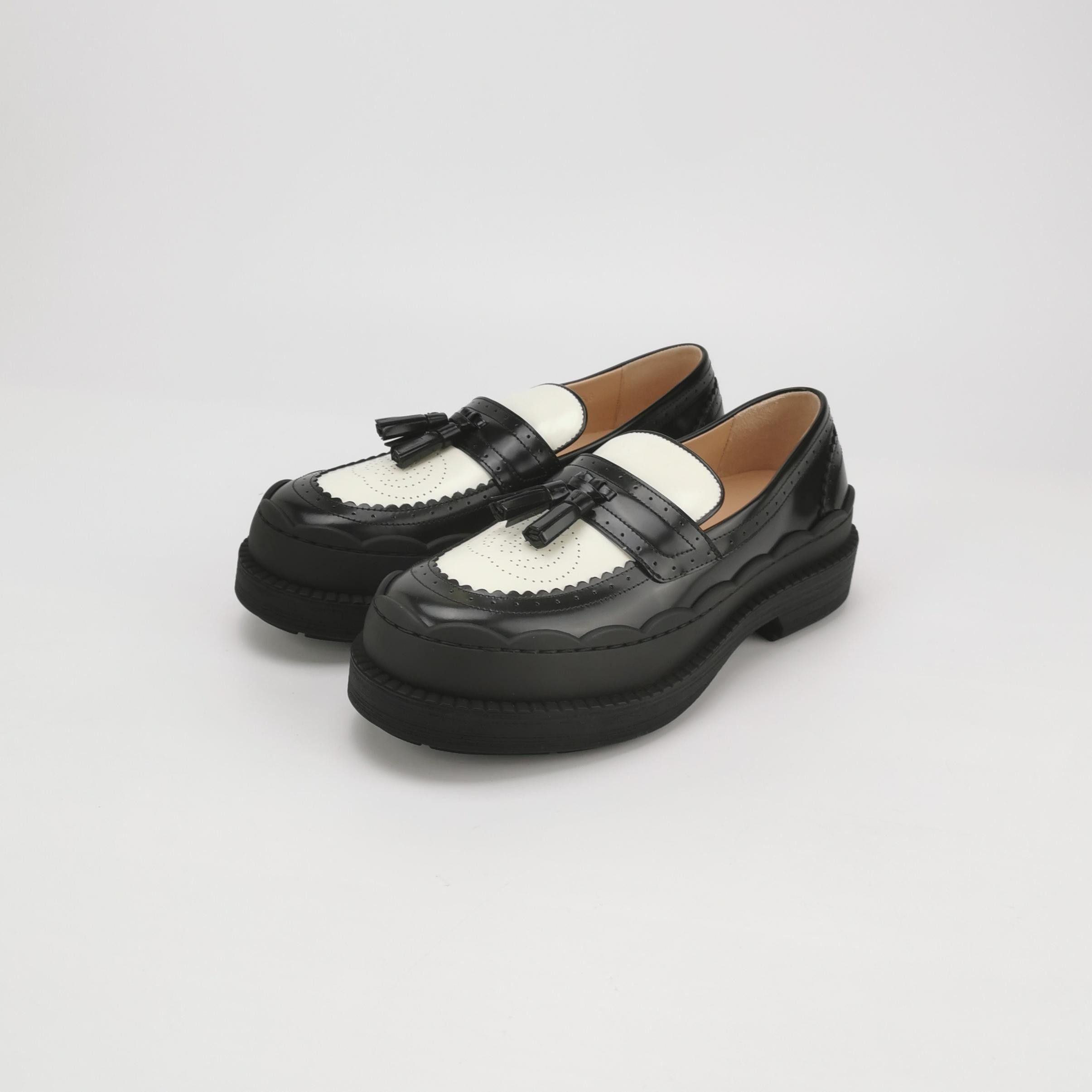 Gucci Gucci Women 7-5 Flats Size US 7.5 / IT 37.5 - 2 Thumbnail