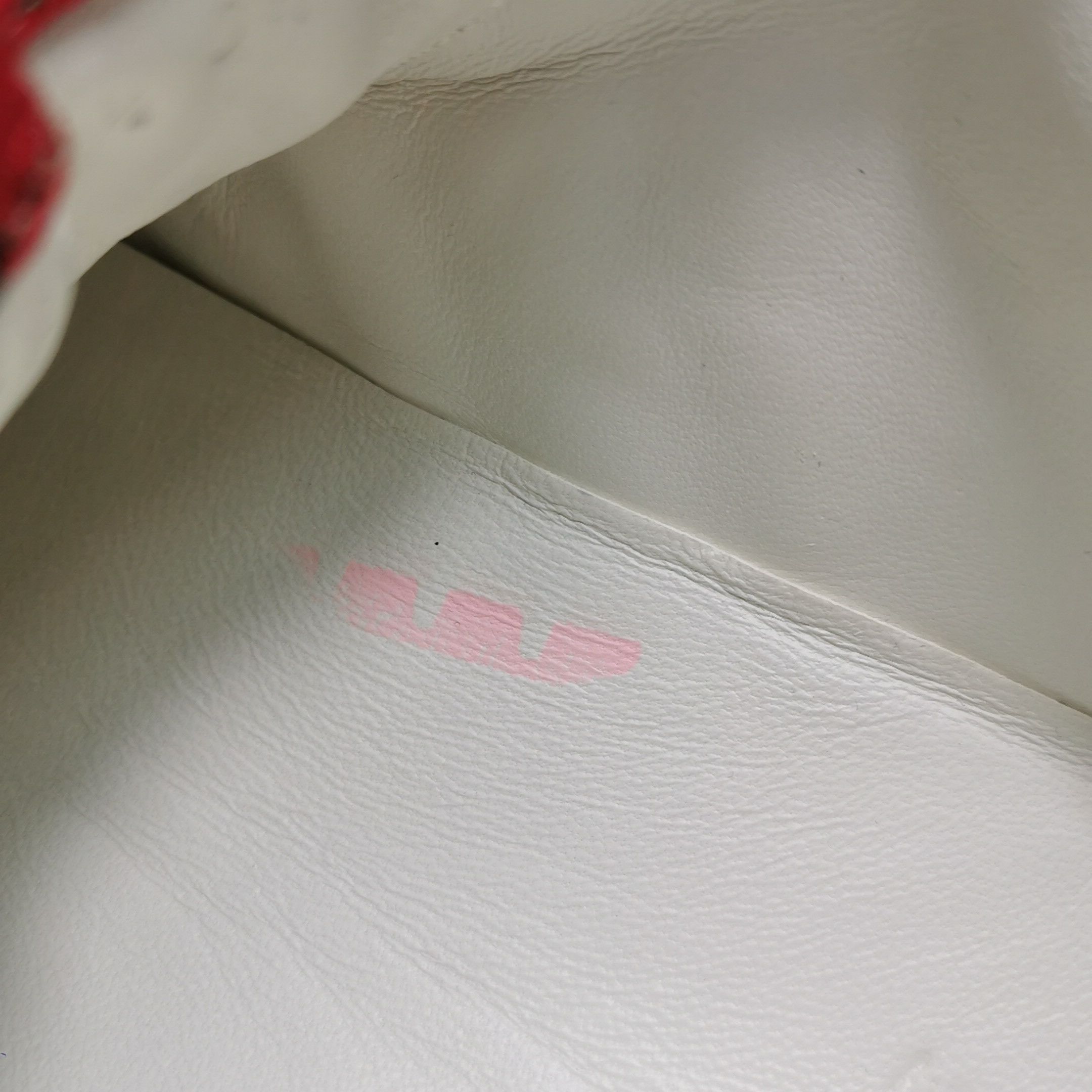 Gucci Gucci Women 6-5 Lowtop Sneakers Size US 6.5 / IT 36.5 - 11 Thumbnail