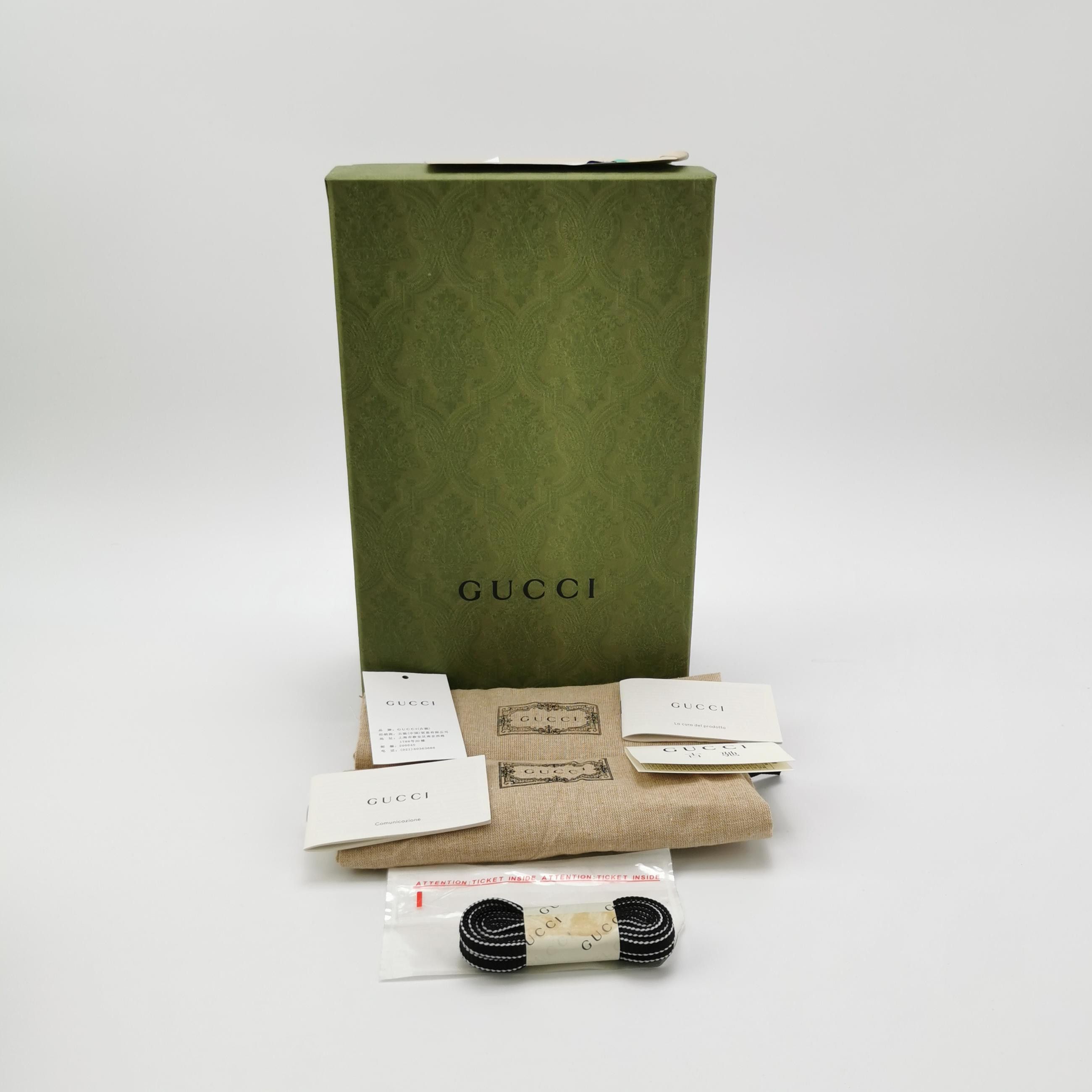 Gucci Gucci Women 6-5 Lowtop Sneakers Size US 6.5 / IT 36.5 - 6 Thumbnail